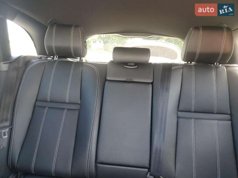 Позашляховик / Кросовер Land Rover Range Rover Velar 2019 в Києві фото 10 Позашляховик / Кросовер Land Rover Range Rover Velar 2019 в Києві