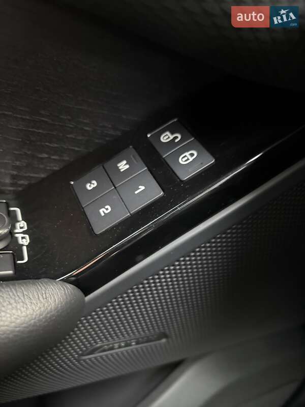 Позашляховик / Кросовер Land Rover Range Rover Velar 2019 в Києві