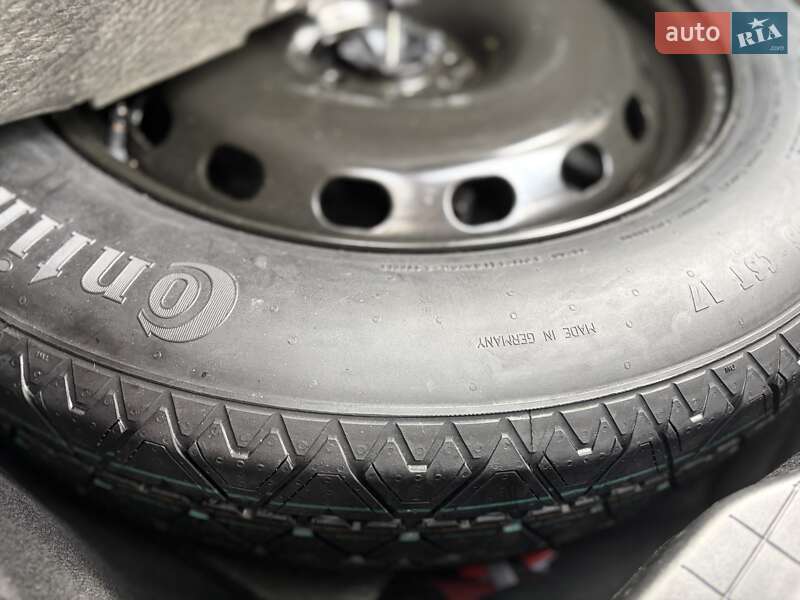 Позашляховик / Кросовер Land Rover Range Rover Velar 2018 в Києві