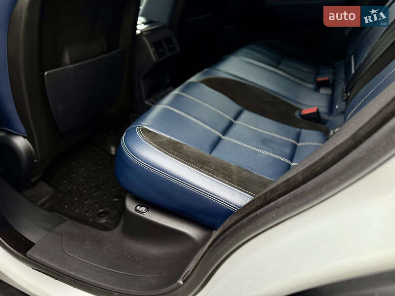 Позашляховик / Кросовер Land Rover Range Rover Velar 2017 в Києві фото 53 Позашляховик / Кросовер Land Rover Range Rover Velar 2017 в Києві