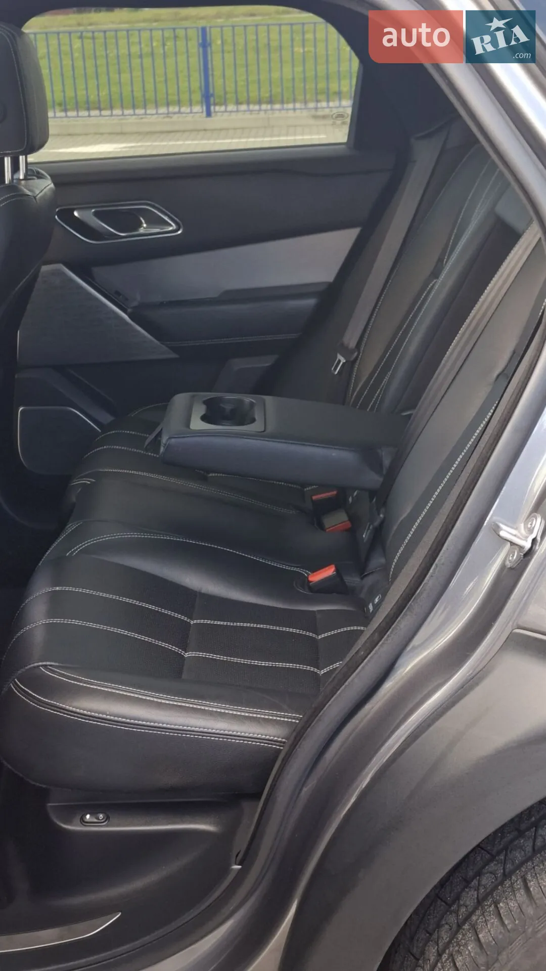 2017 Land Rover Range Rover Velar - мініатюра 27