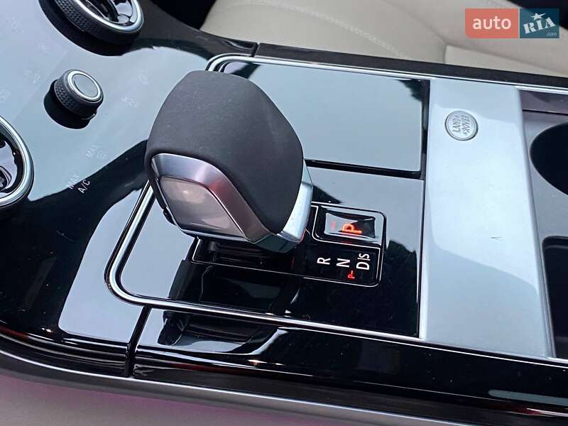 Внедорожник / Кроссовер Land Rover Range Rover Velar 2022 в Киеве