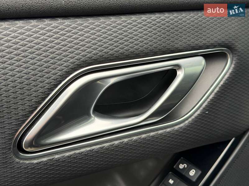 Позашляховик / Кросовер Land Rover Range Rover Velar 2017 в Кривому Розі