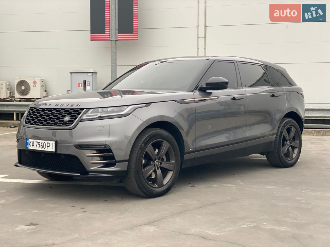 2019 Land Rover Range Rover Velar - мініатюра 18