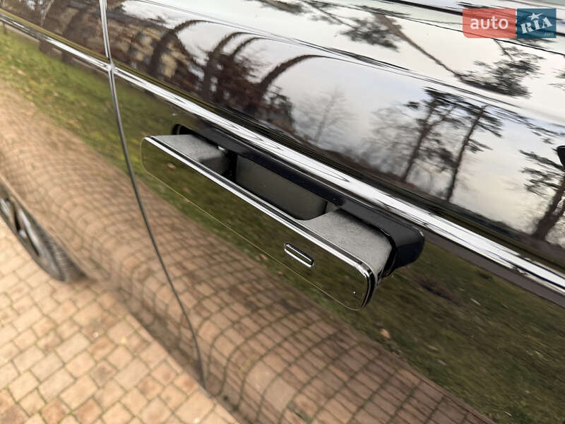 Внедорожник / Кроссовер Land Rover Range Rover Velar 2019 в Киеве фото 46 Внедорожник / Кроссовер Land Rover Range Rover Velar 2019 в Киеве