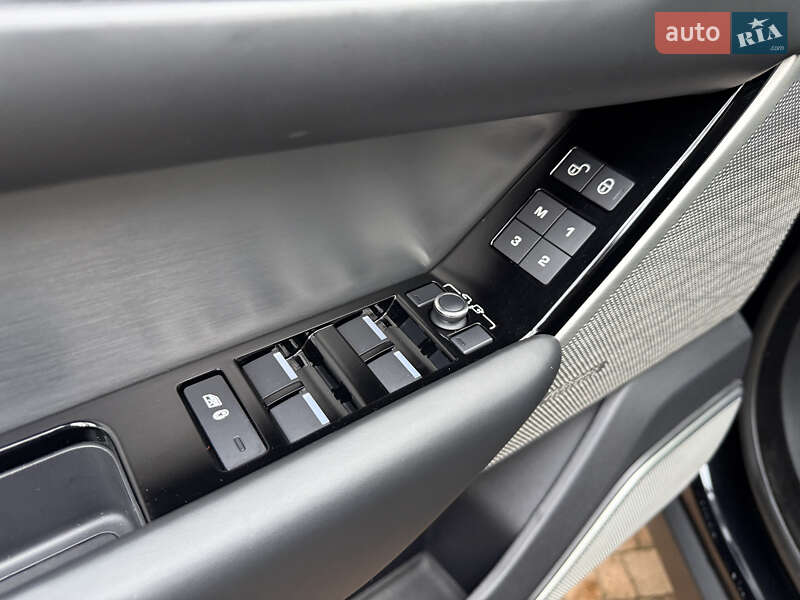 Внедорожник / Кроссовер Land Rover Range Rover Velar 2019 в Киеве фото 67 Внедорожник / Кроссовер Land Rover Range Rover Velar 2019 в Киеве