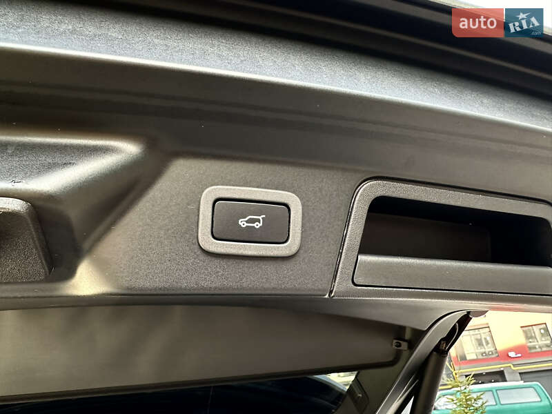 Внедорожник / Кроссовер Land Rover Range Rover Velar 2018 в Ивано-Франковске фото 59 Внедорожник / Кроссовер Land Rover Range Rover Velar 2018 в Ивано-Франковске