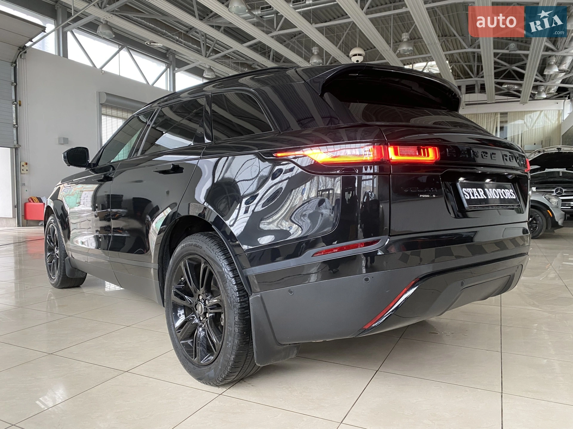 2020 Land Rover Range Rover Velar - мініатюра 10