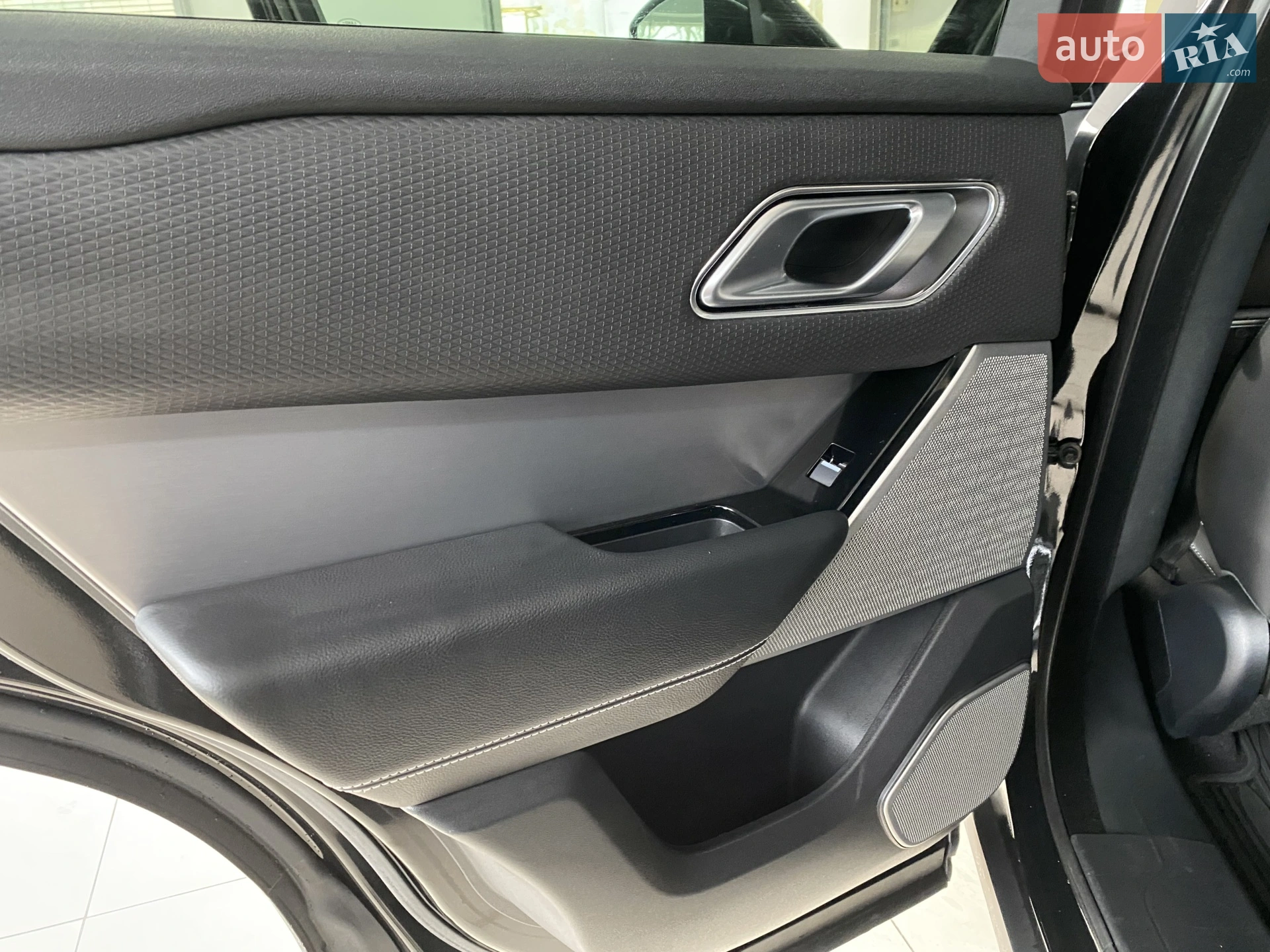 2020 Land Rover Range Rover Velar - мініатюра 37