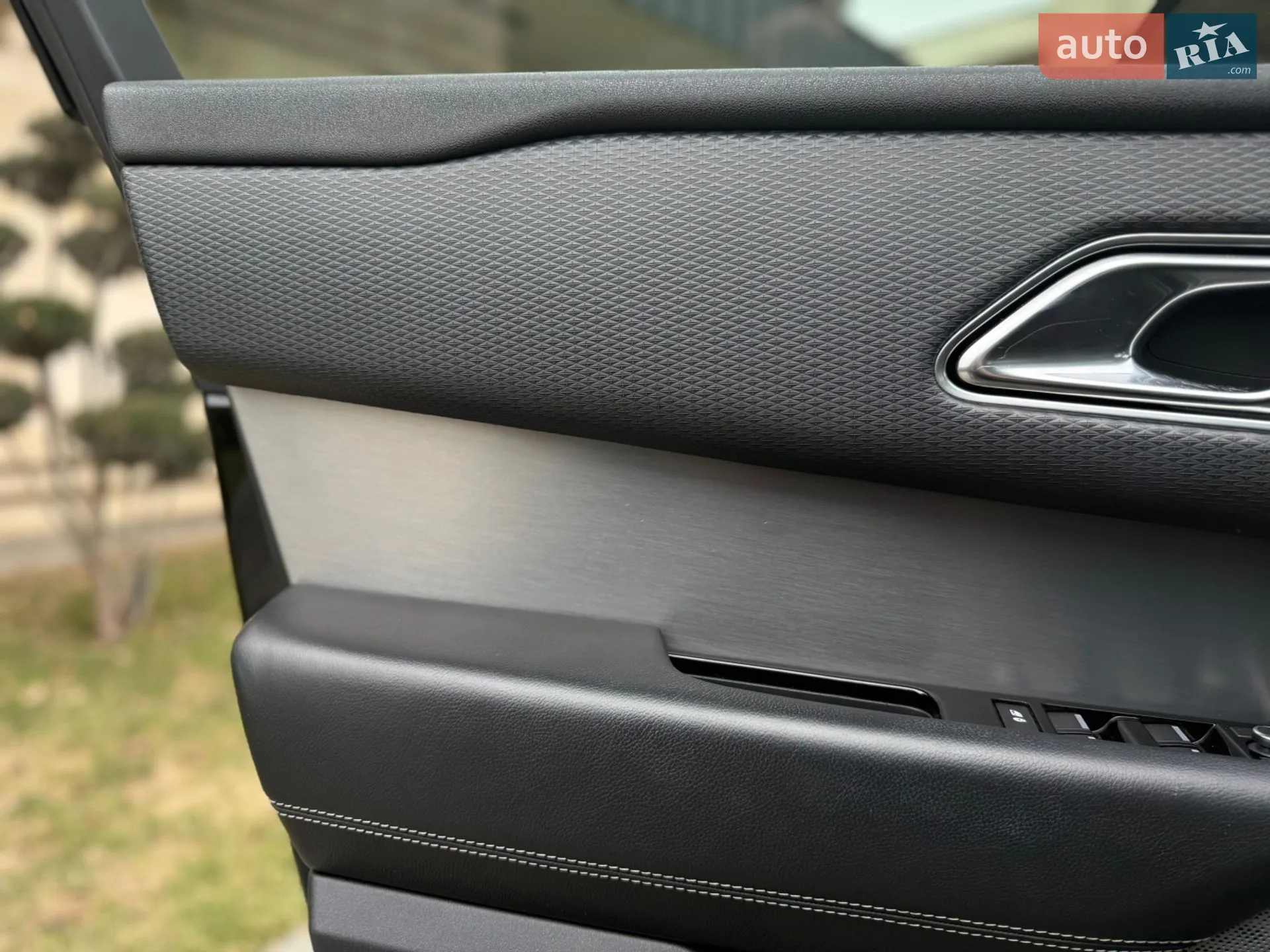 2018 Land Rover Range Rover Velar - мініатюра 28