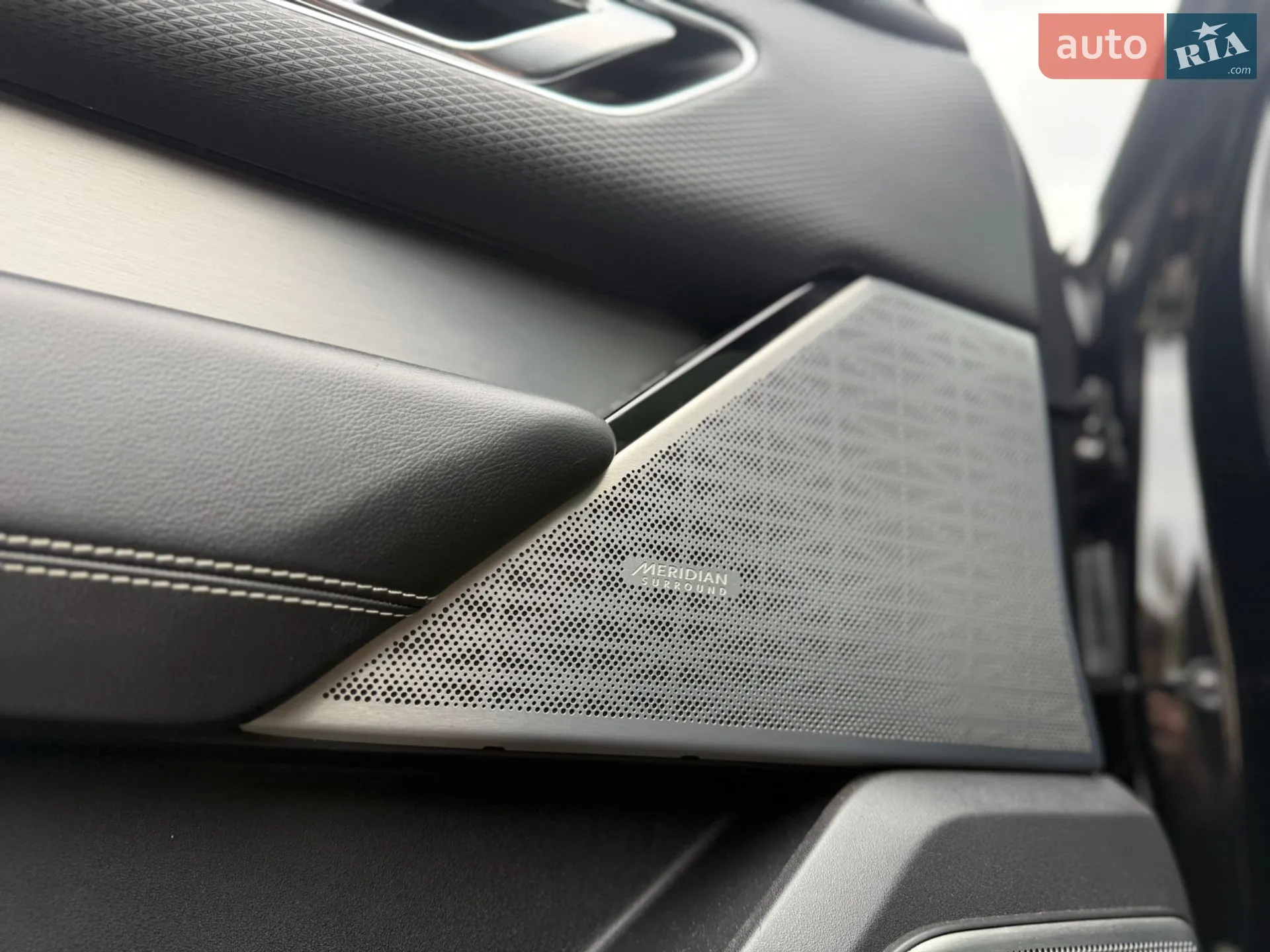 2018 Land Rover Range Rover Velar - мініатюра 29