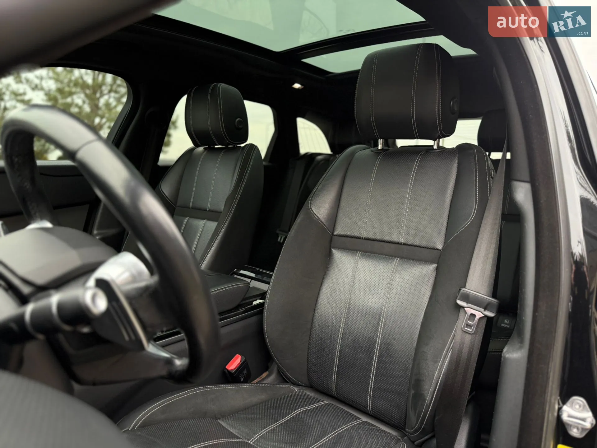 2018 Land Rover Range Rover Velar - мініатюра 32