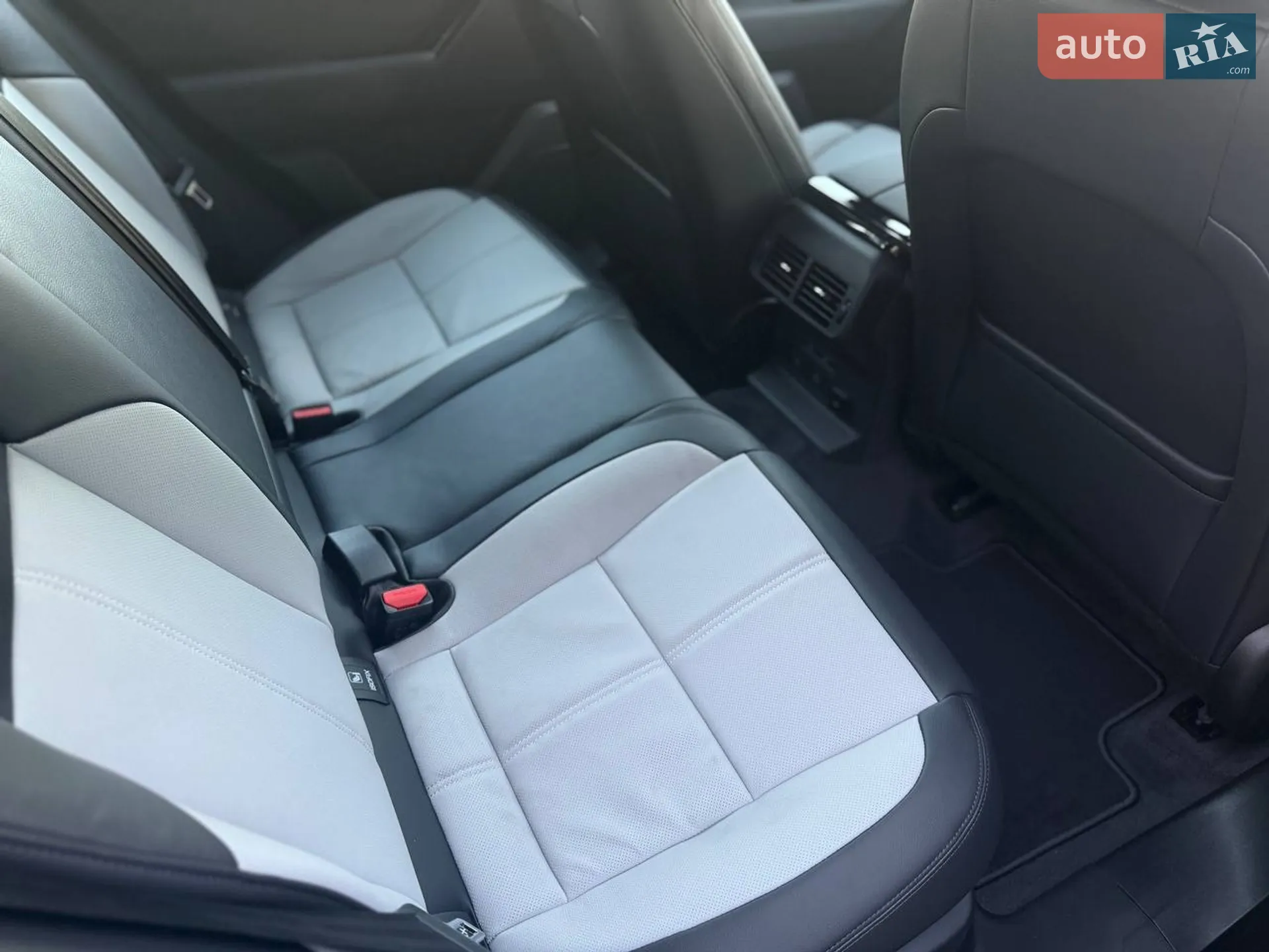 2025 Land Rover Range Rover Velar - мініатюра 23