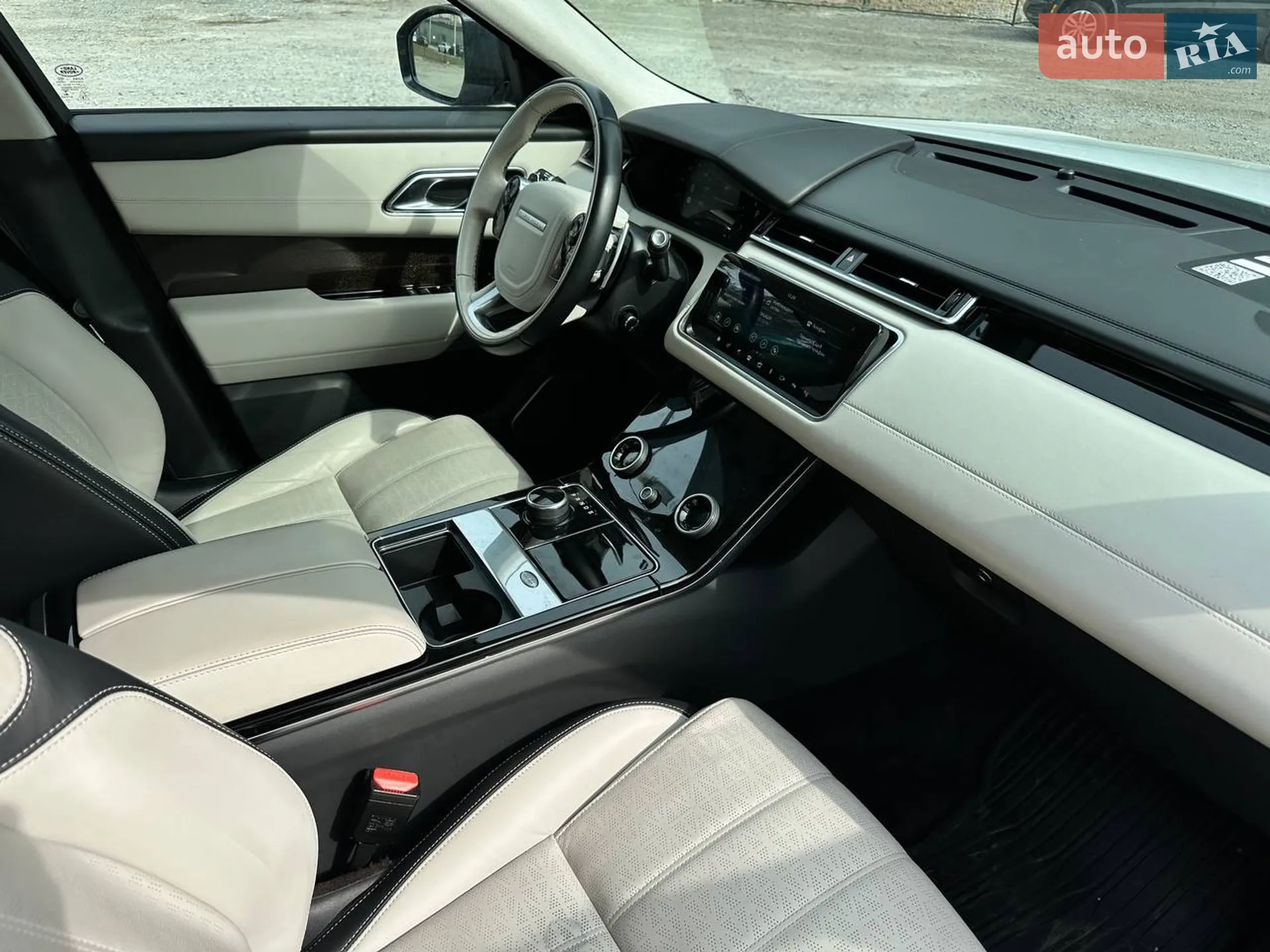 2017 Land Rover Range Rover Velar - мініатюра 15