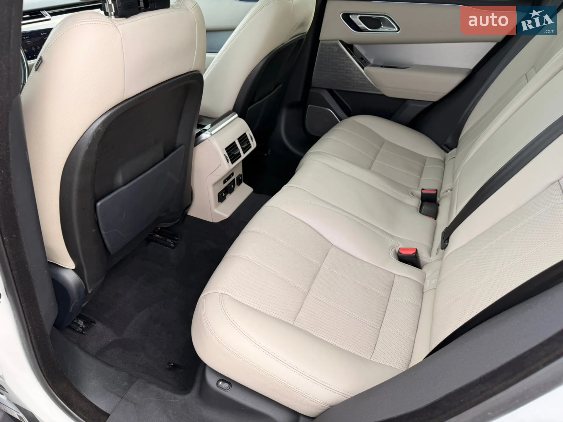 2018 Land Rover Range Rover Velar - мініатюра 22