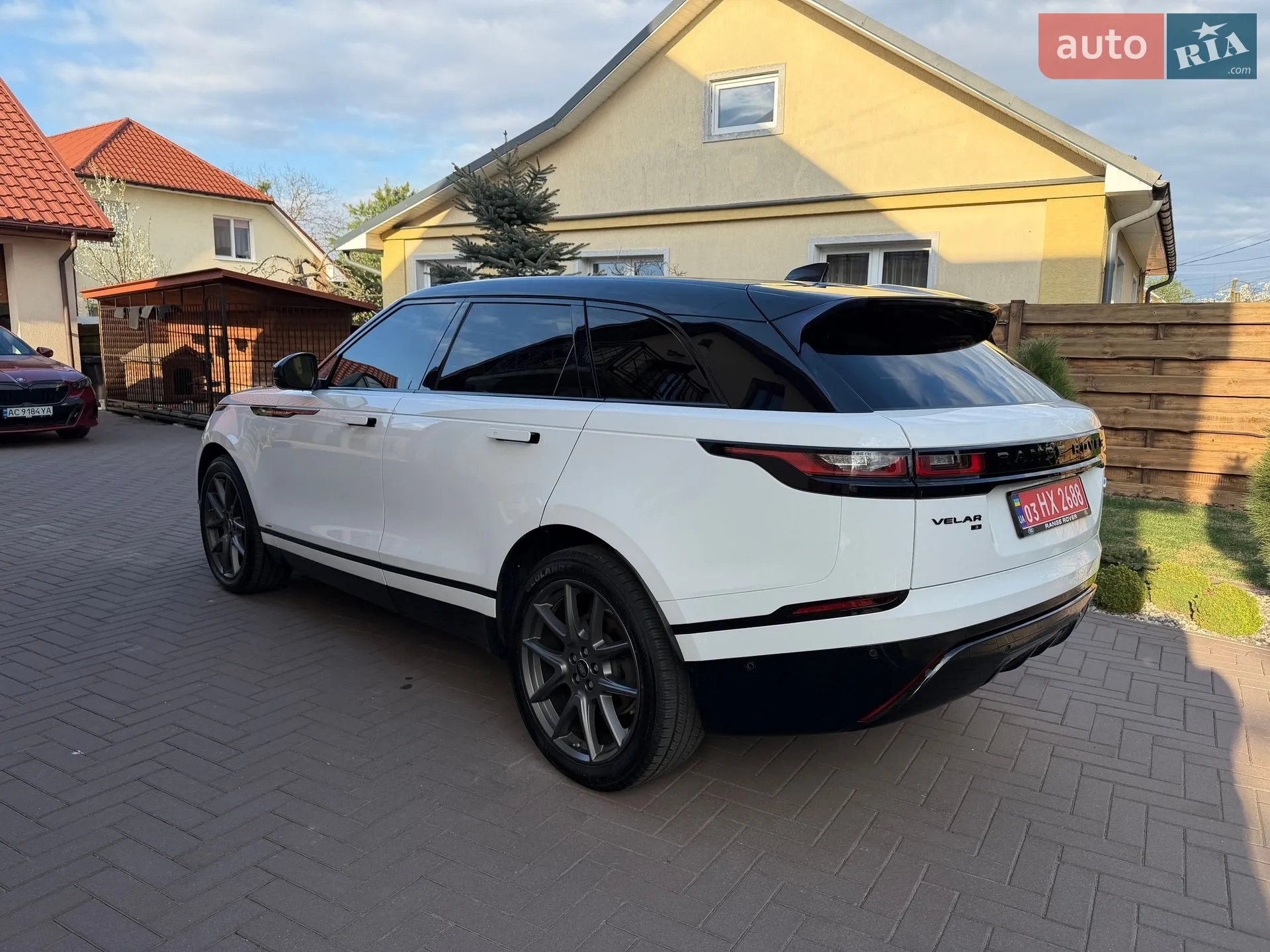 2021 Land Rover Range Rover Velar - мініатюра 8