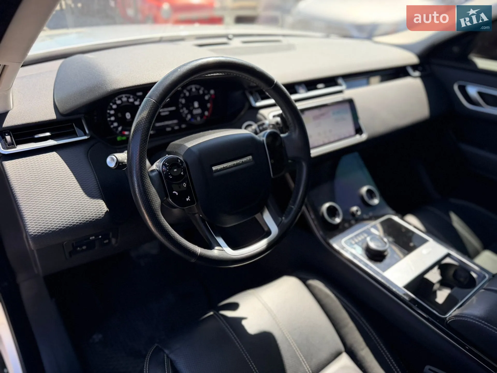 2019 Land Rover Range Rover Velar - мініатюра 18