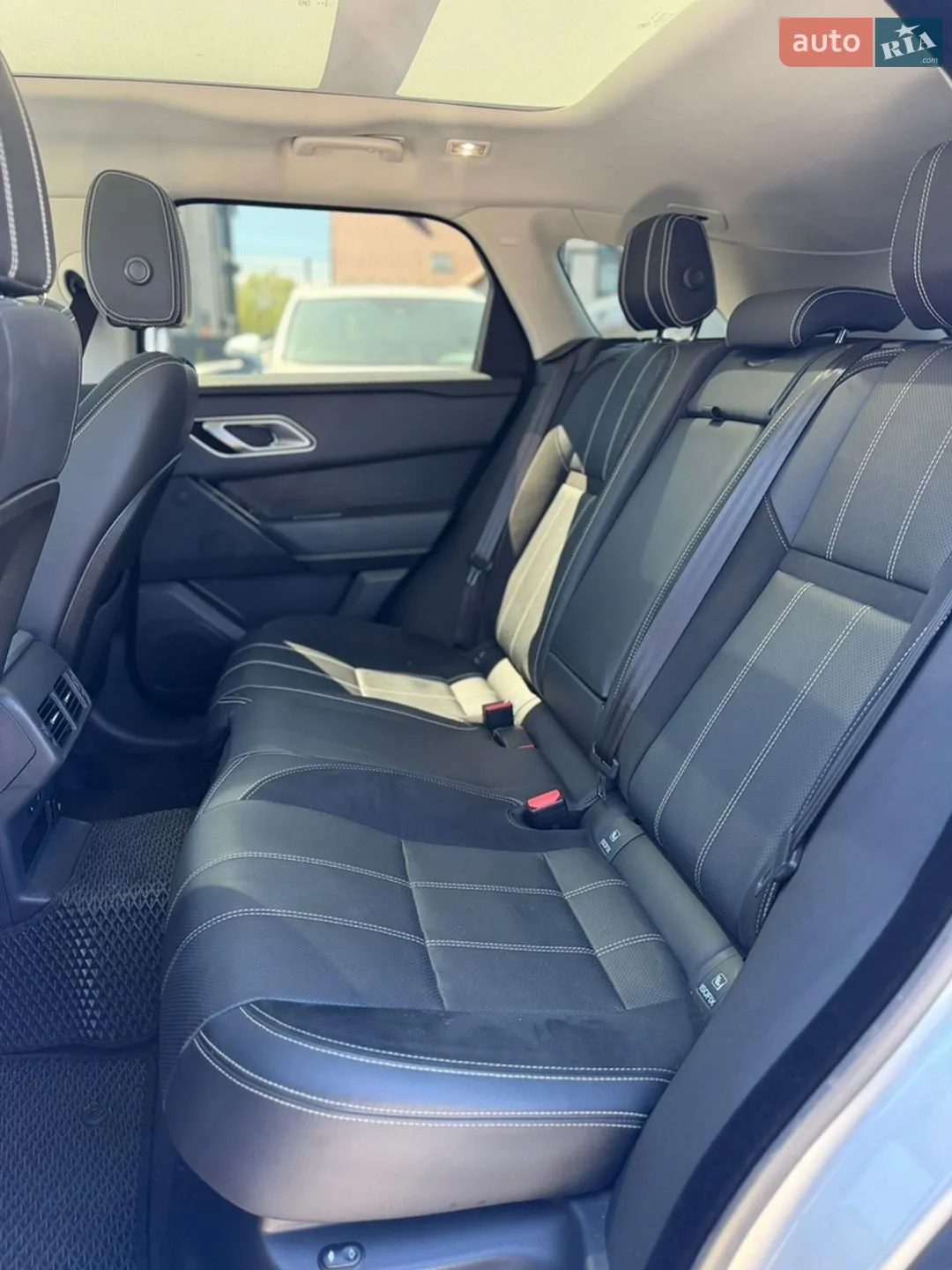 2019 Land Rover Range Rover Velar - мініатюра 21