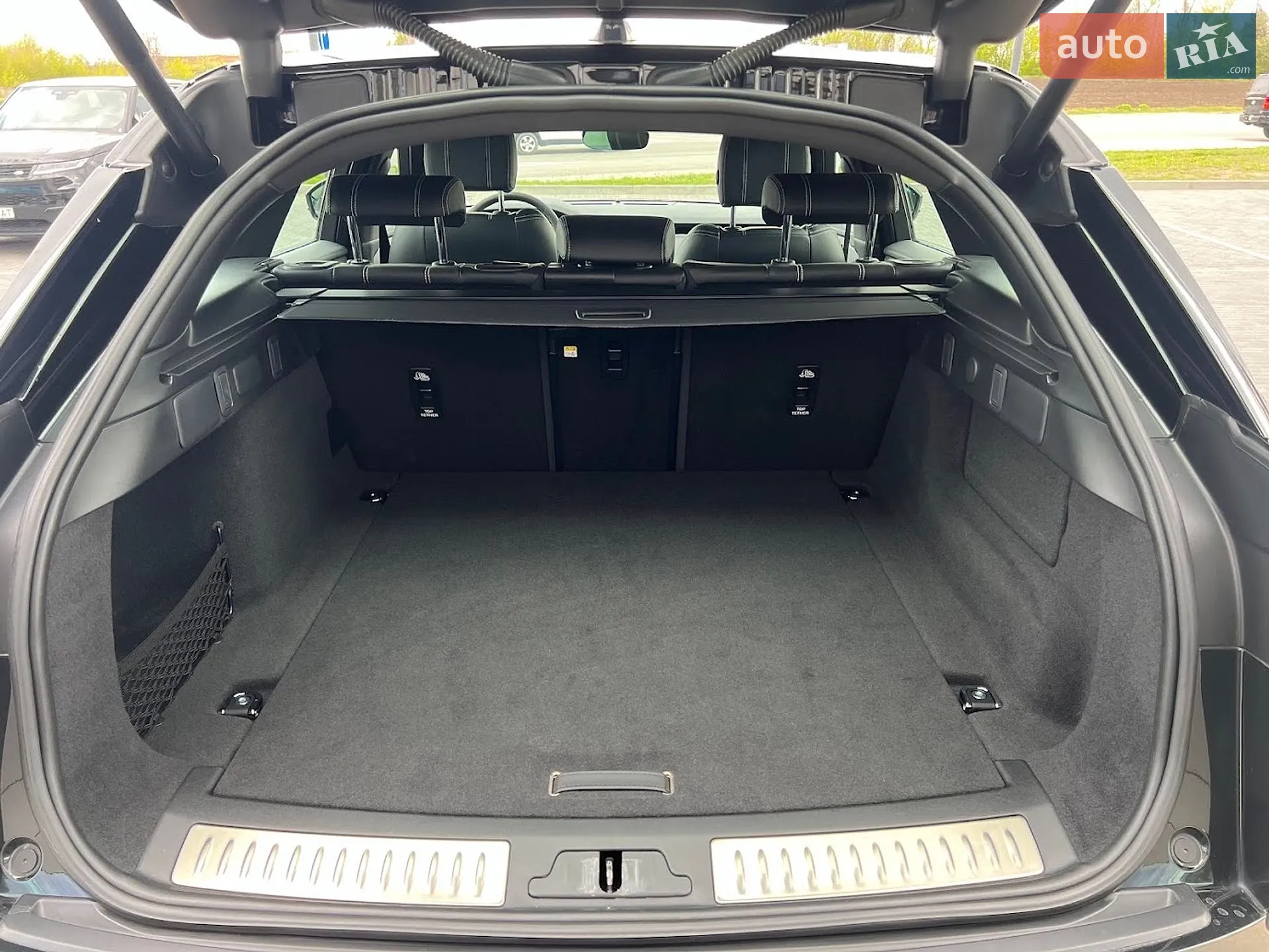 2022 Land Rover Range Rover Velar - мініатюра 27