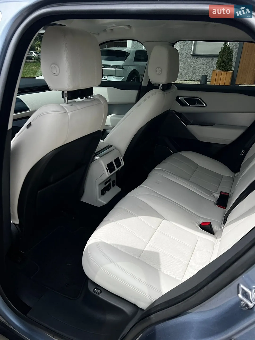 2019 Land Rover Range Rover Velar - мініатюра 12