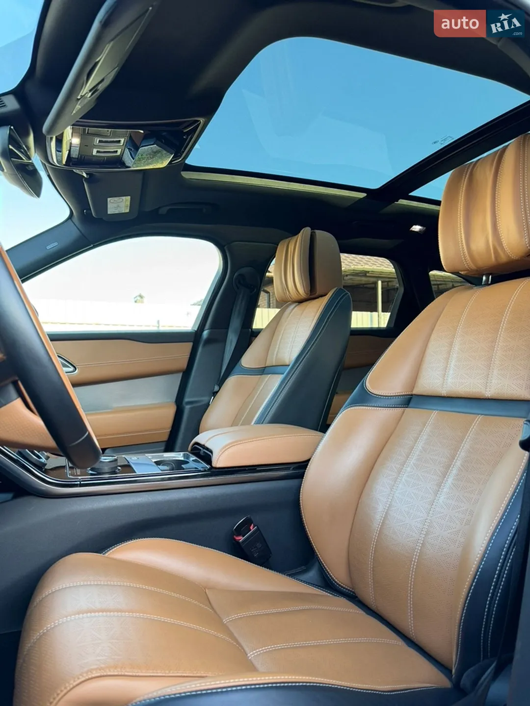 2018 Land Rover Range Rover Velar - мініатюра 38