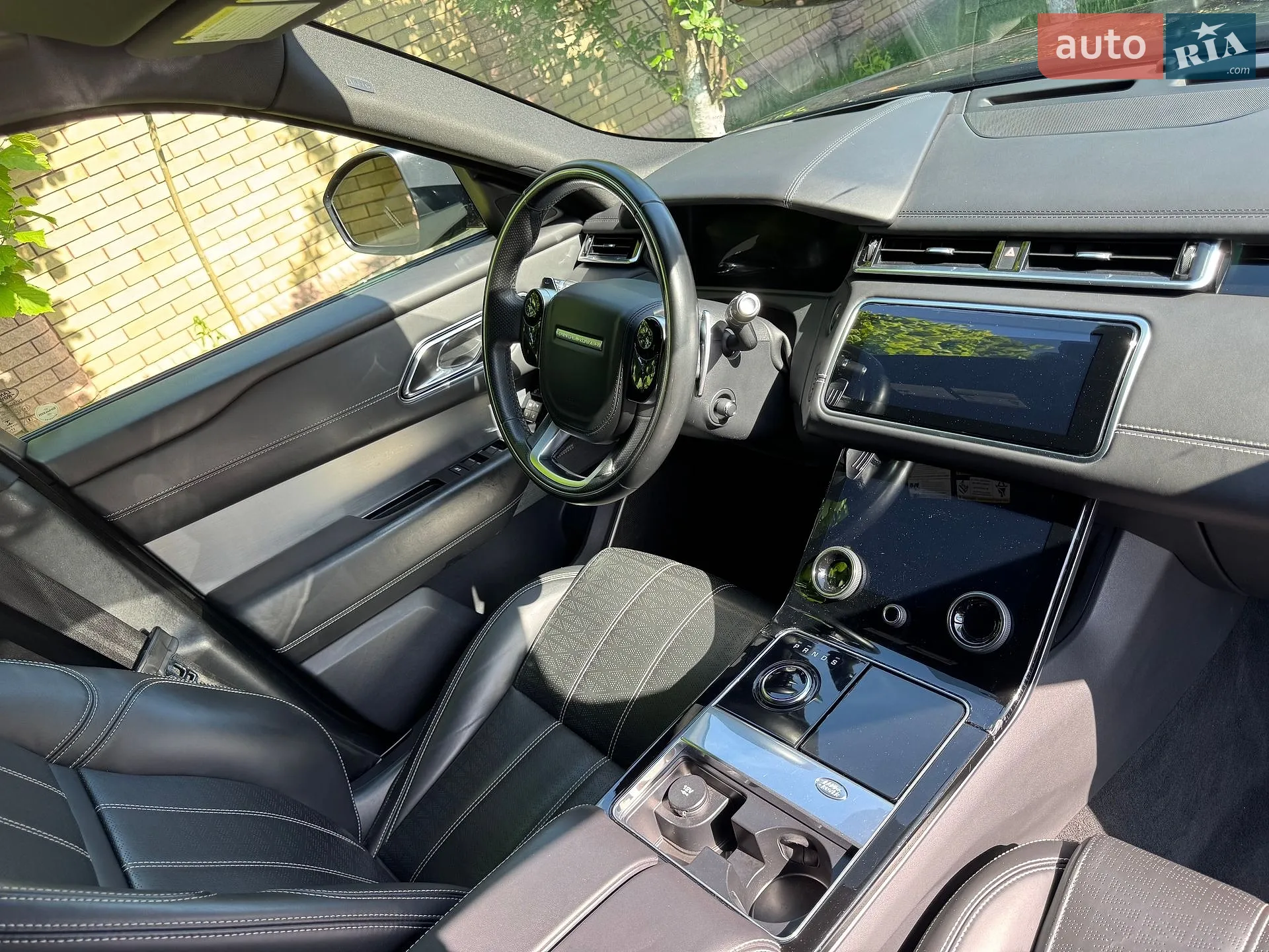 2018 Land Rover Range Rover Velar - мініатюра 26