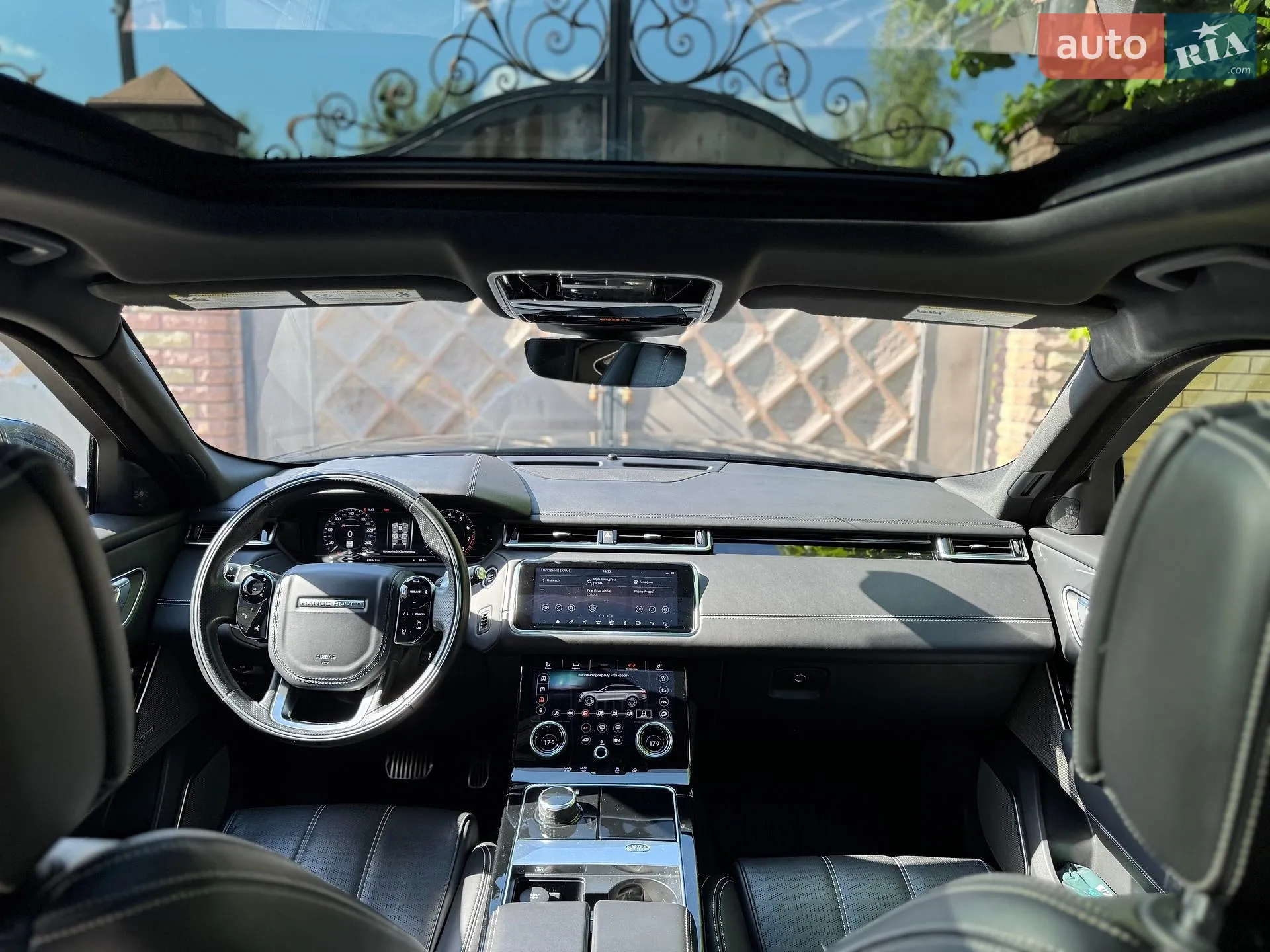 2018 Land Rover Range Rover Velar - мініатюра 38