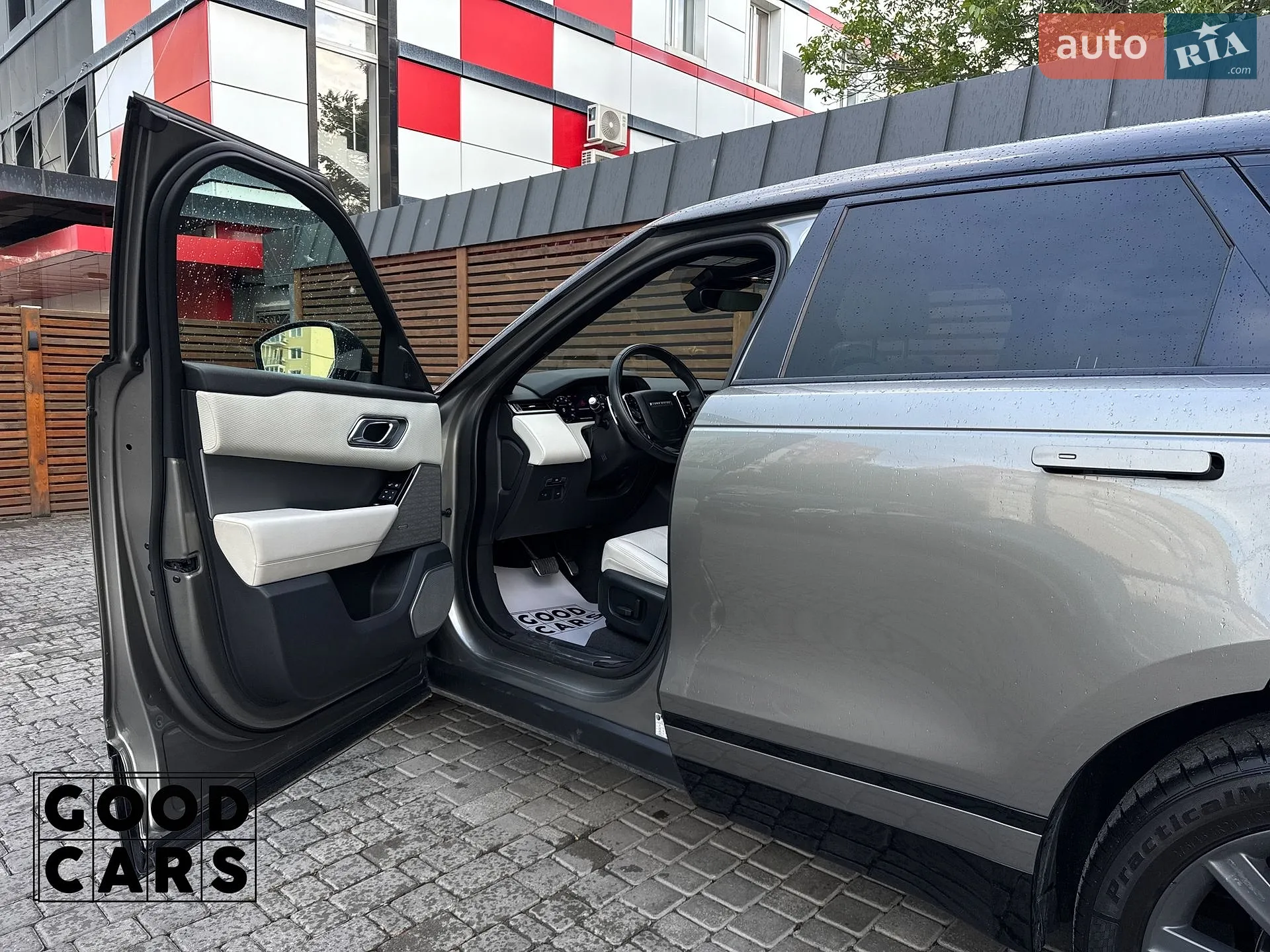 2017 Land Rover Range Rover Velar - мініатюра 26
