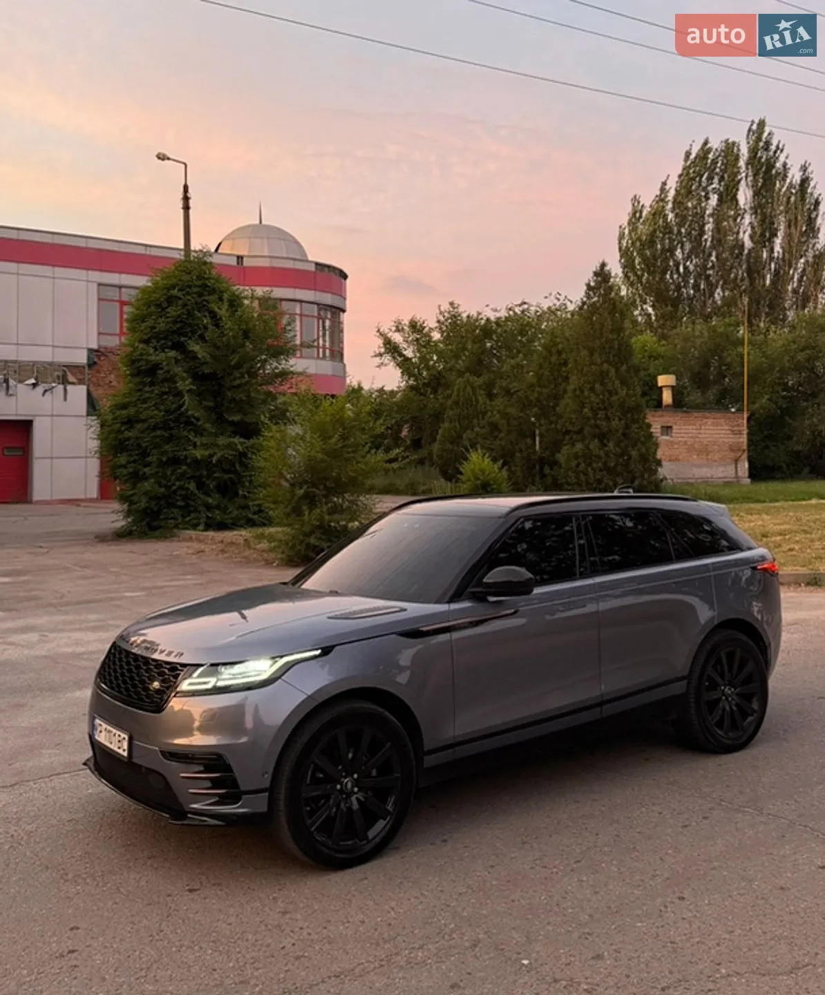 2019 Land Rover Range Rover Velar - мініатюра 2