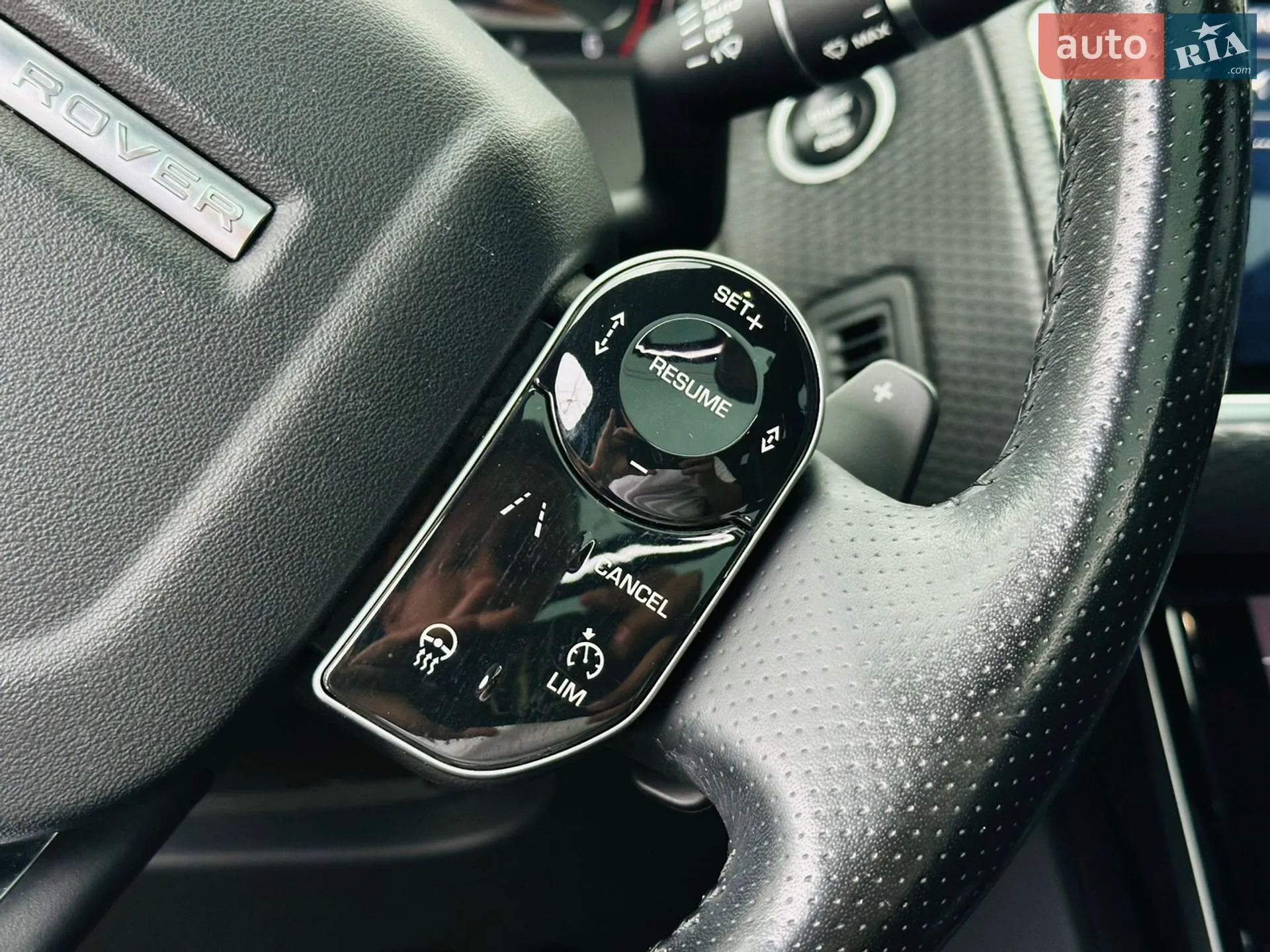 2018 Land Rover Range Rover Velar - мініатюра 31