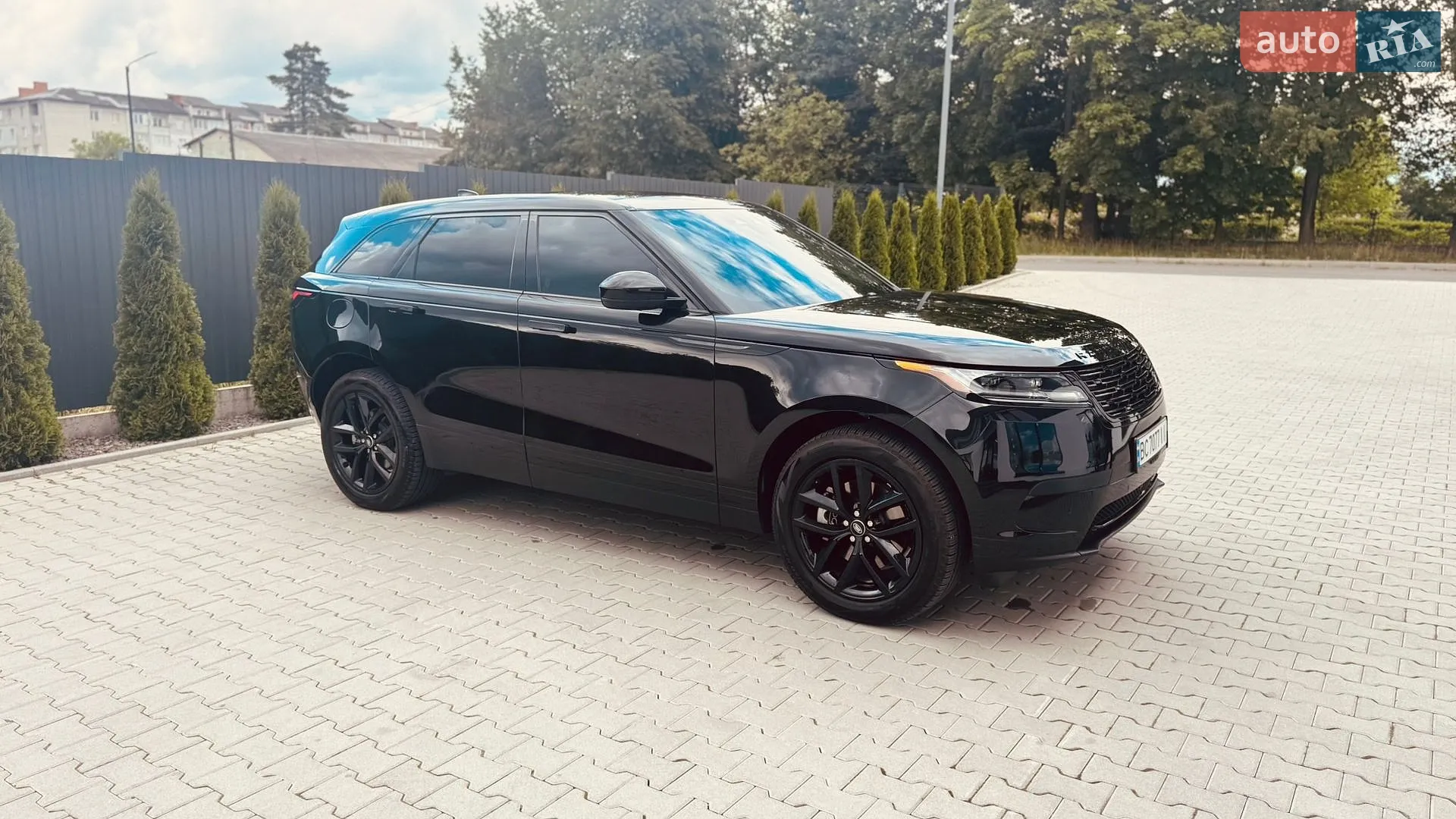 2025 Land Rover Range Rover Velar - мініатюра 16