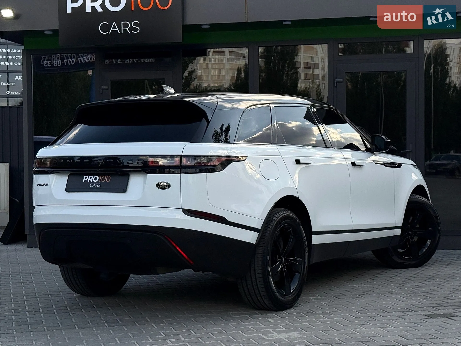 2017 Land Rover Range Rover Velar - мініатюра 15