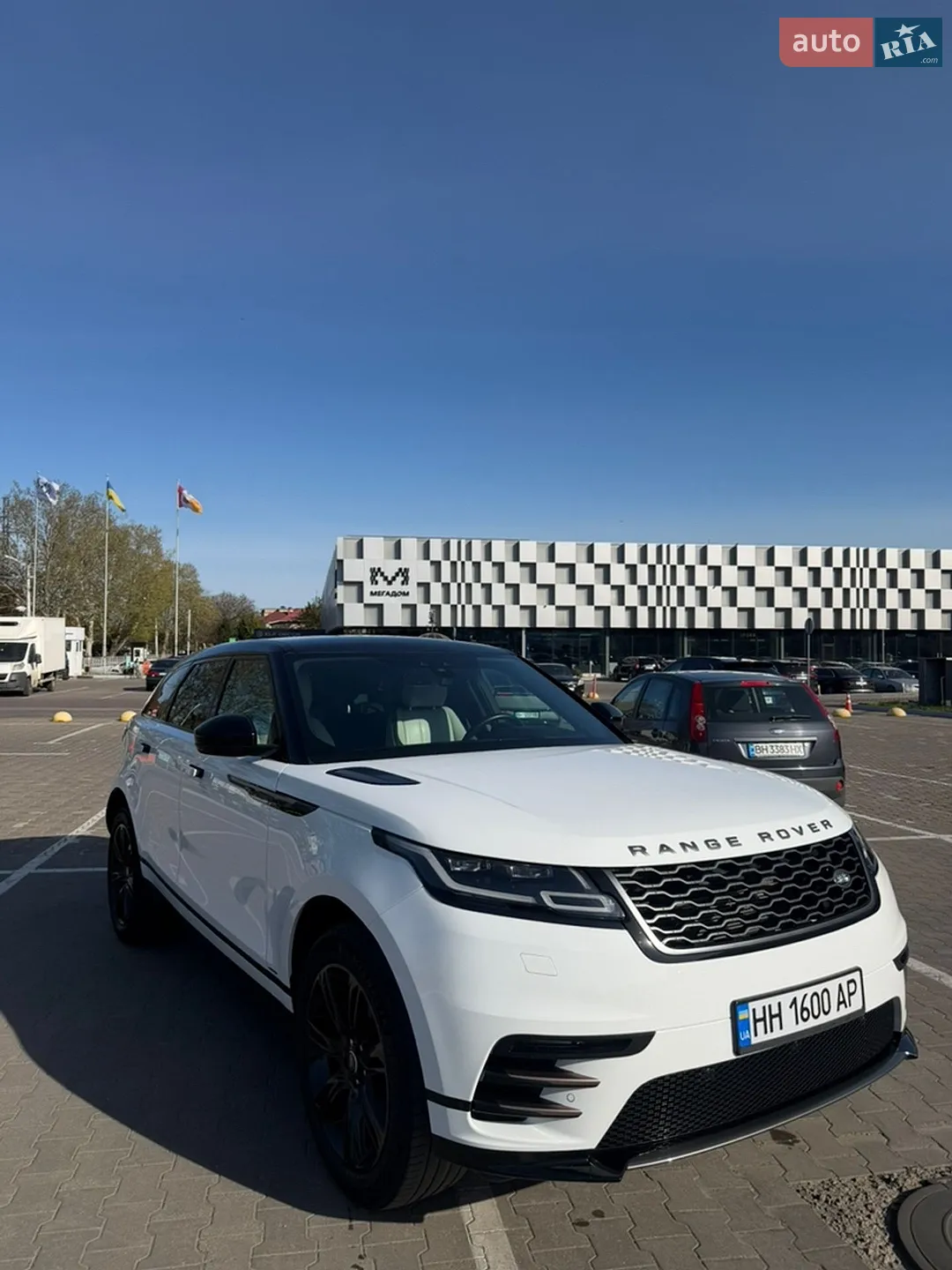2019 Land Rover Range Rover Velar - мініатюра 2