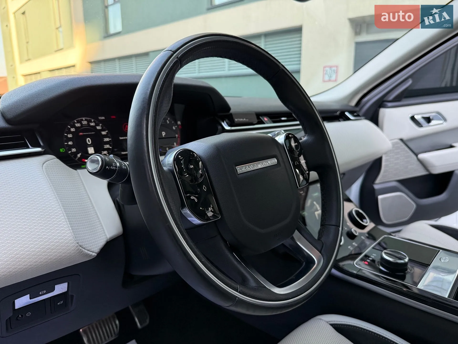 2018 Land Rover Range Rover Velar - мініатюра 30