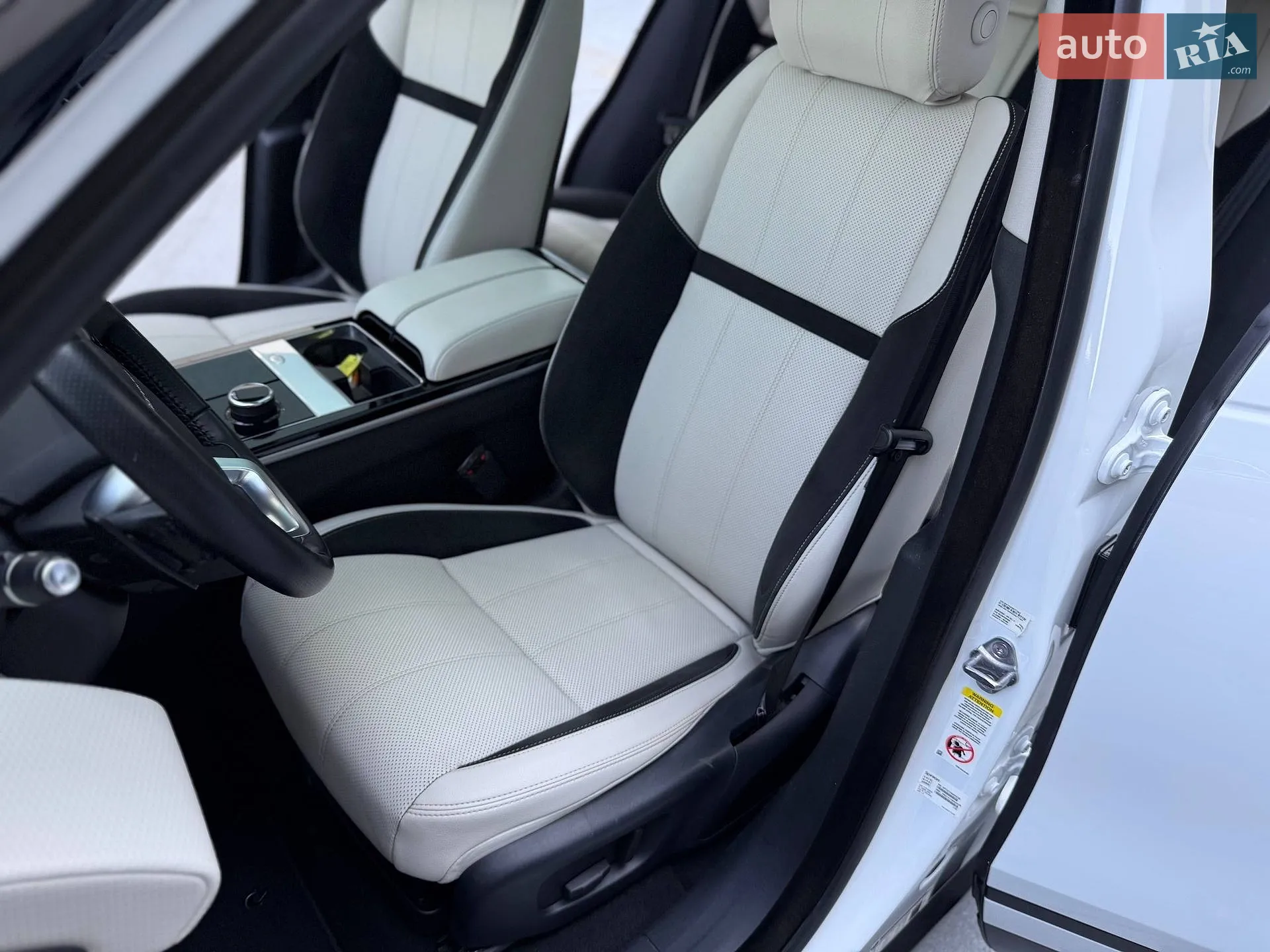 2018 Land Rover Range Rover Velar - мініатюра 8