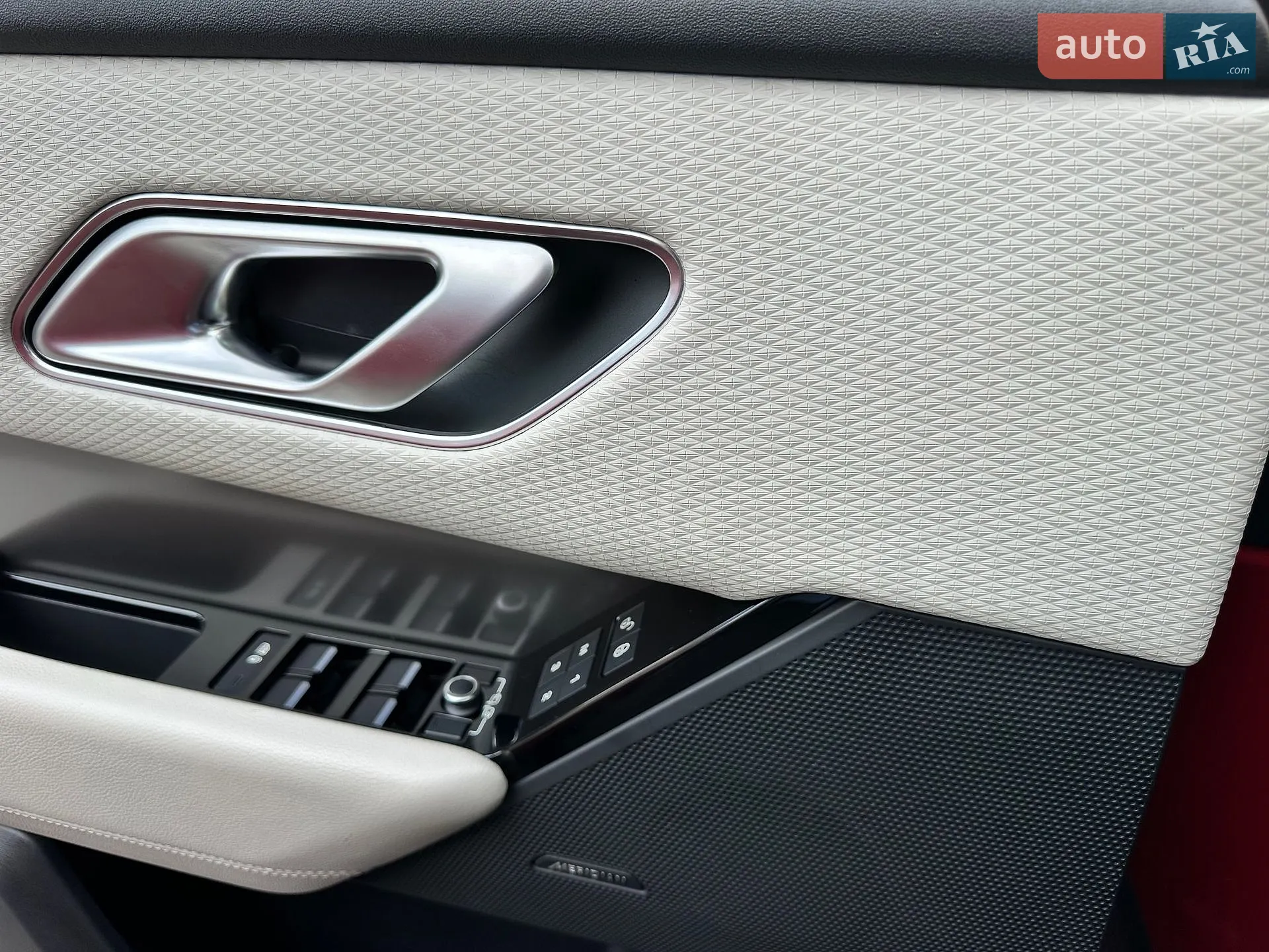 2019 Land Rover Range Rover Velar - мініатюра 39