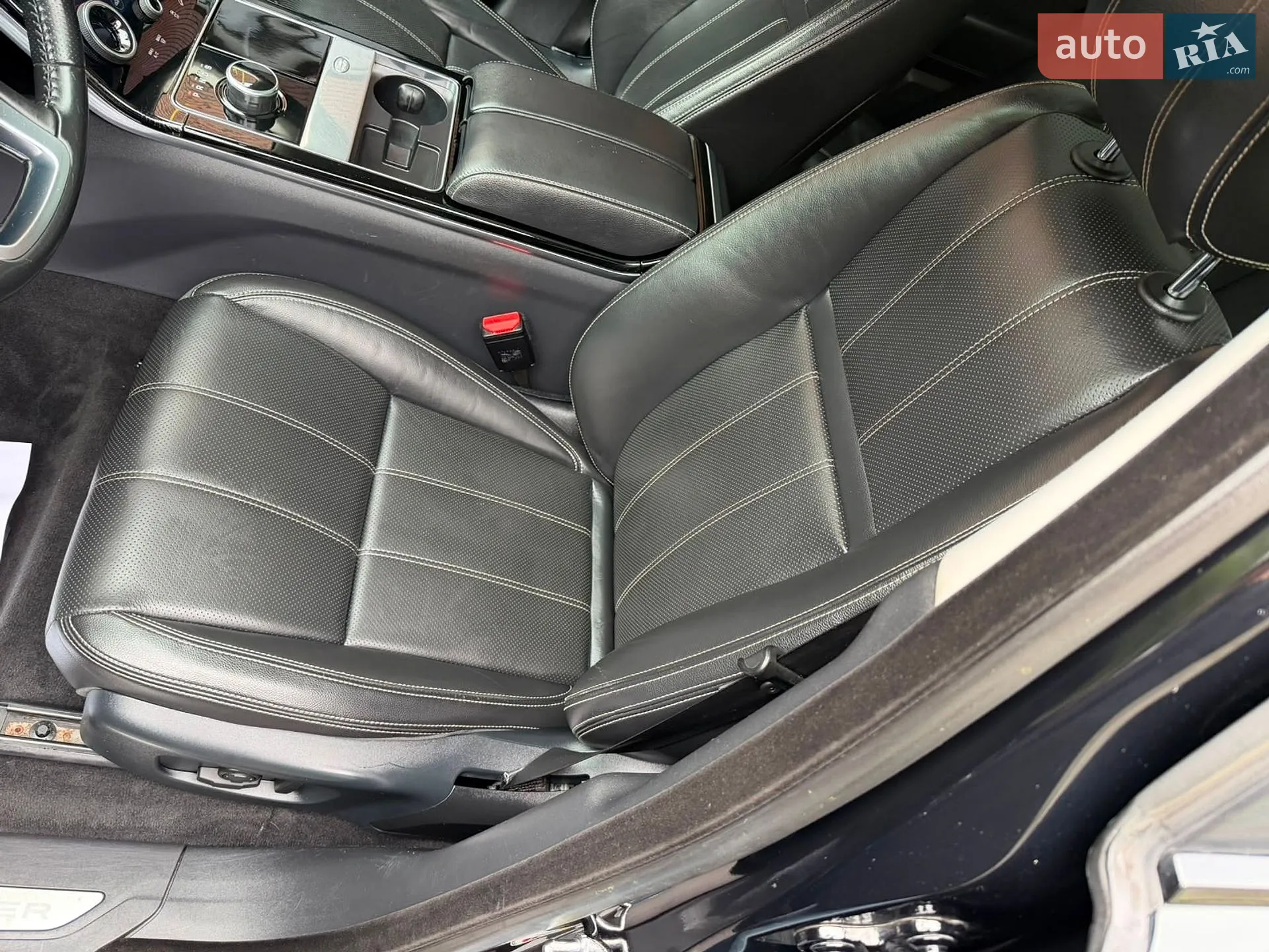 2019 Land Rover Range Rover Velar - мініатюра 40
