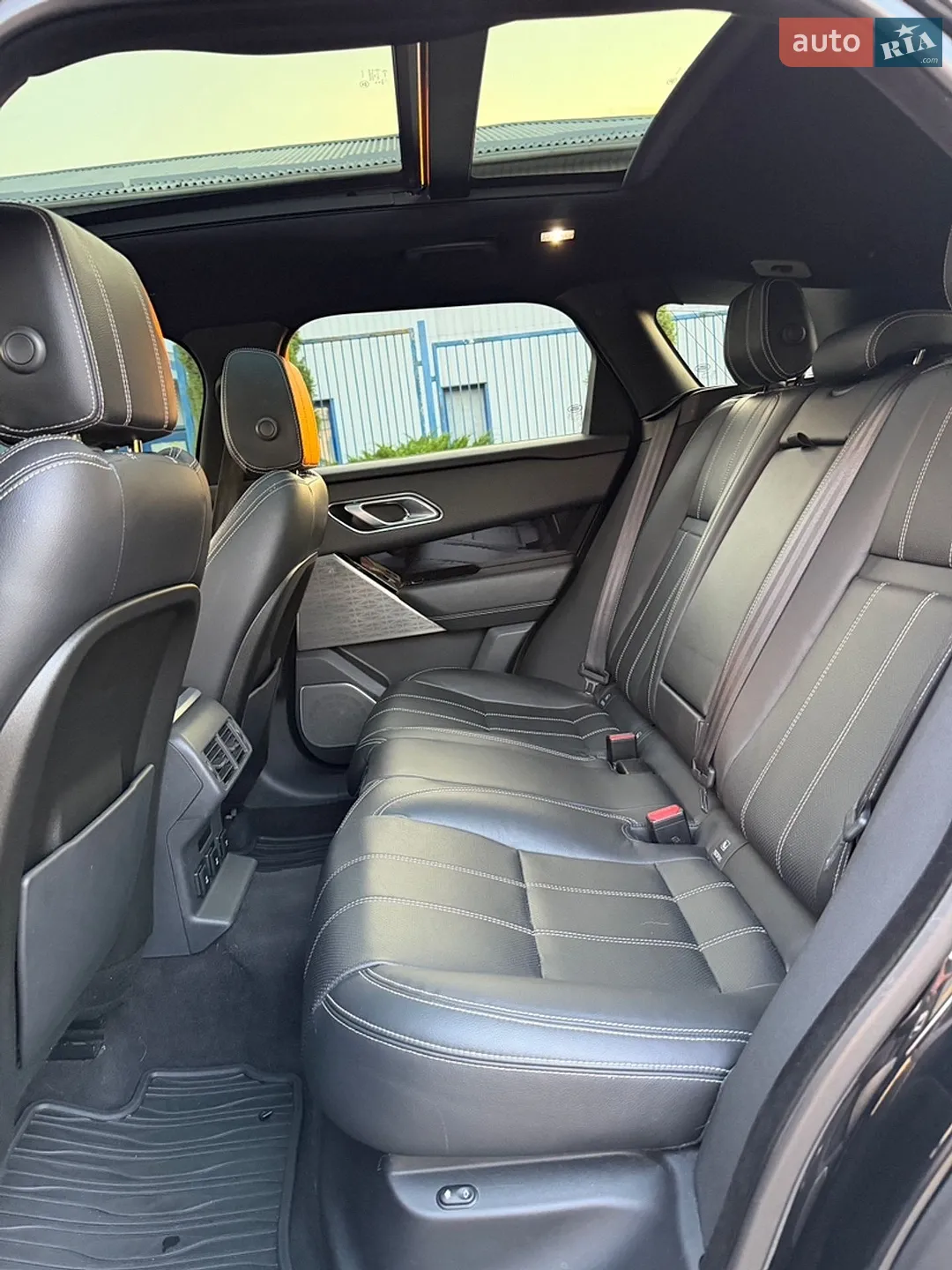 2019 Land Rover Range Rover Velar - мініатюра 17