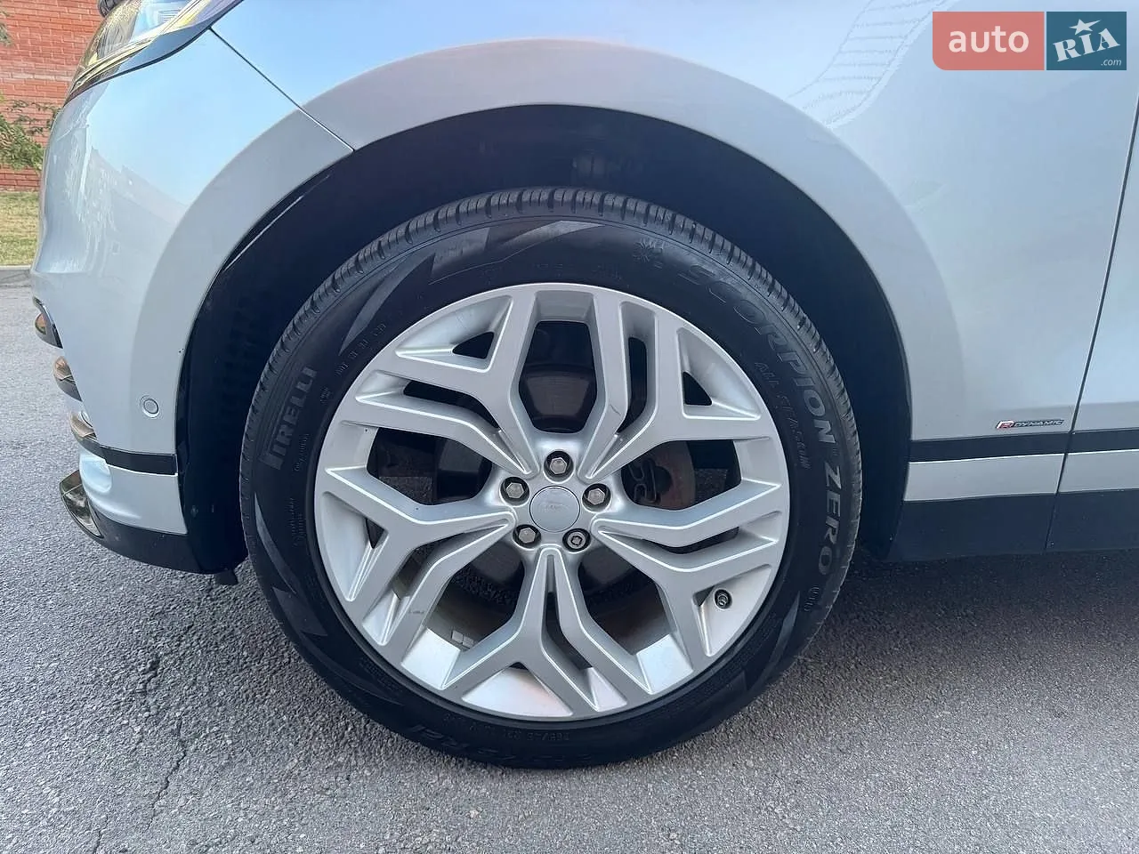 2019 Land Rover Range Rover Velar - мініатюра 24