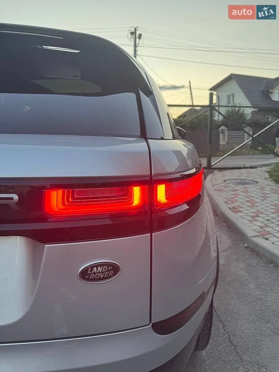 2019 Land Rover Range Rover Velar - мініатюра 14