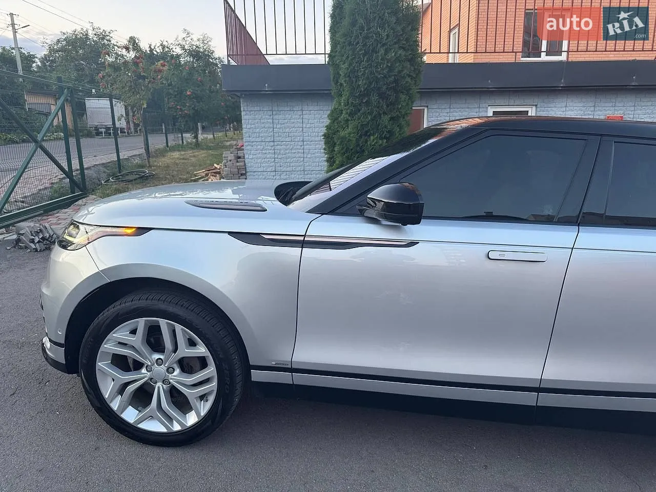 2019 Land Rover Range Rover Velar - мініатюра 21