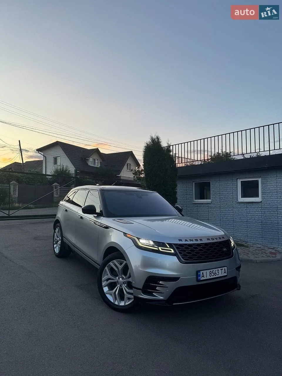 2019 Land Rover Range Rover Velar - мініатюра 2