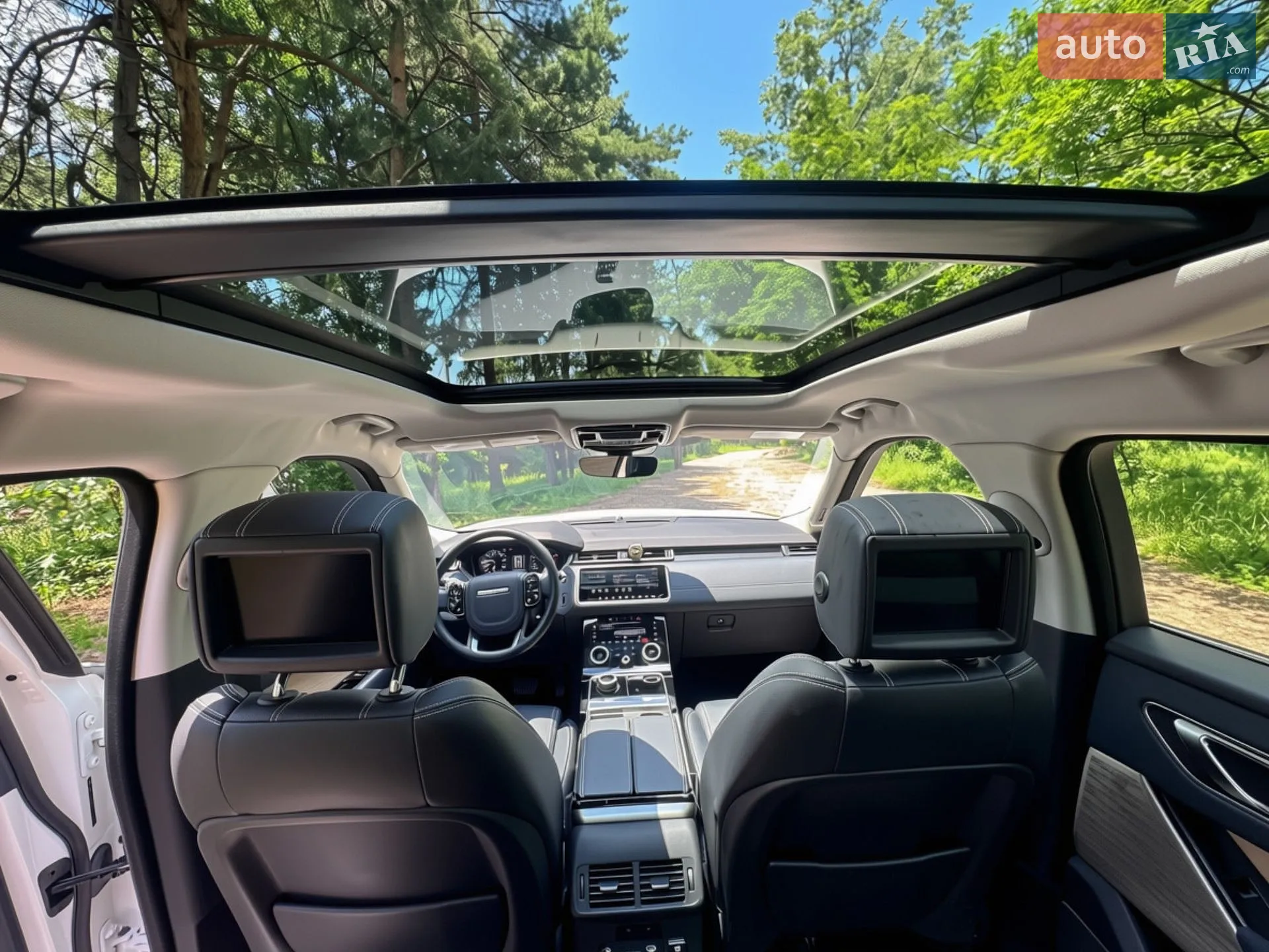 2017 Land Rover Range Rover Velar - мініатюра 19