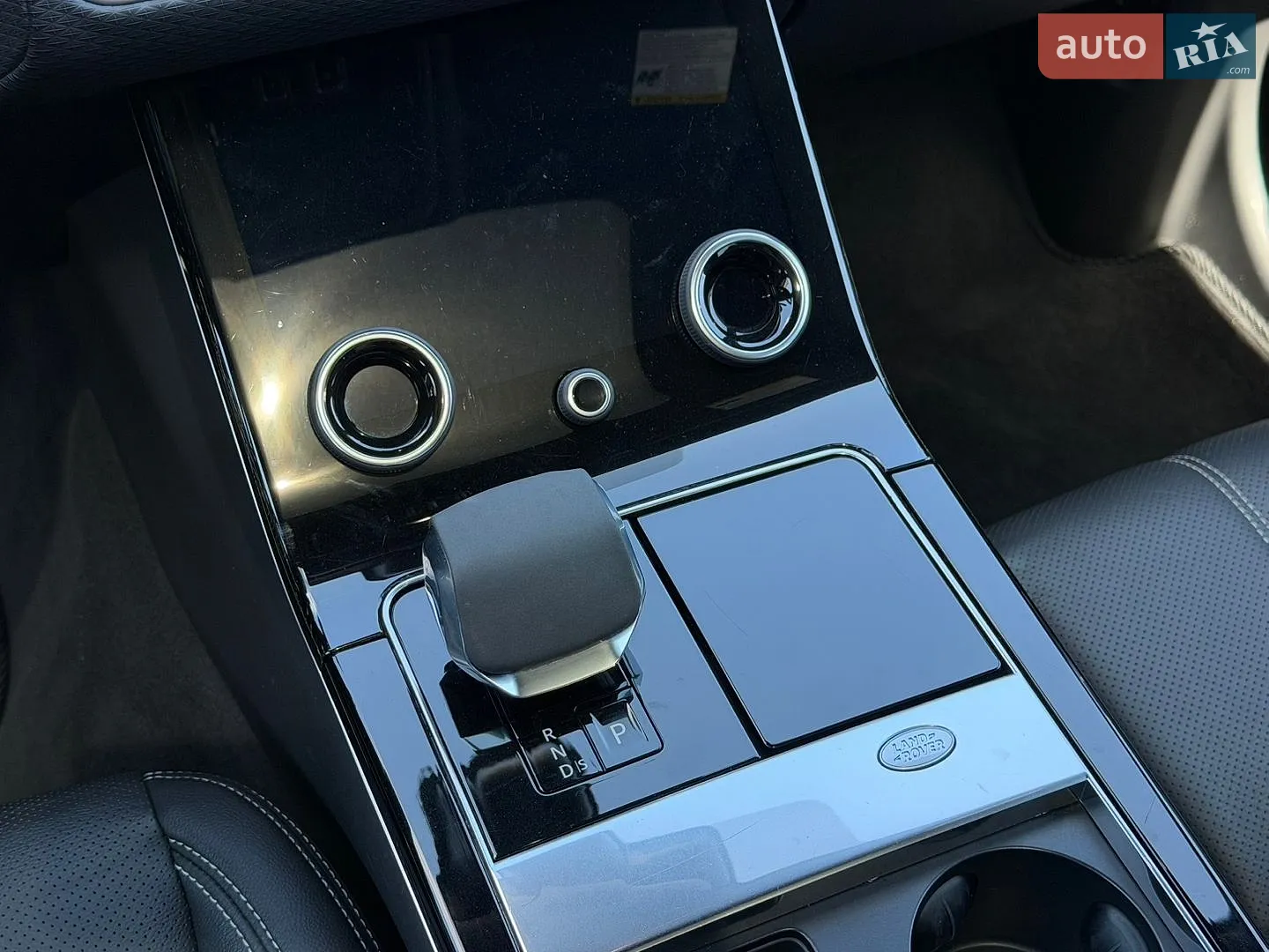 2022 Land Rover Range Rover Velar - мініатюра 13