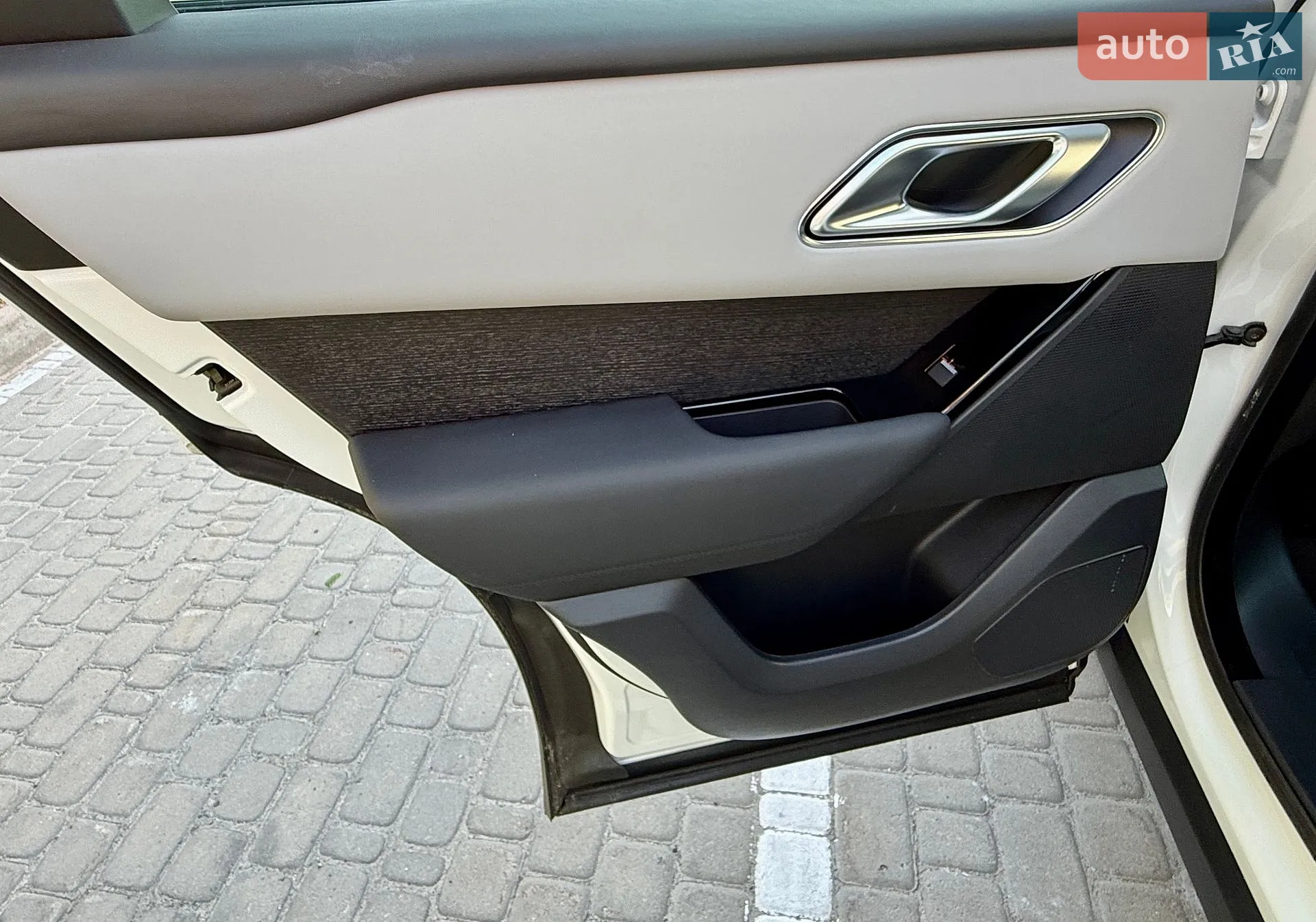 2025 Land Rover Range Rover Velar - мініатюра 11