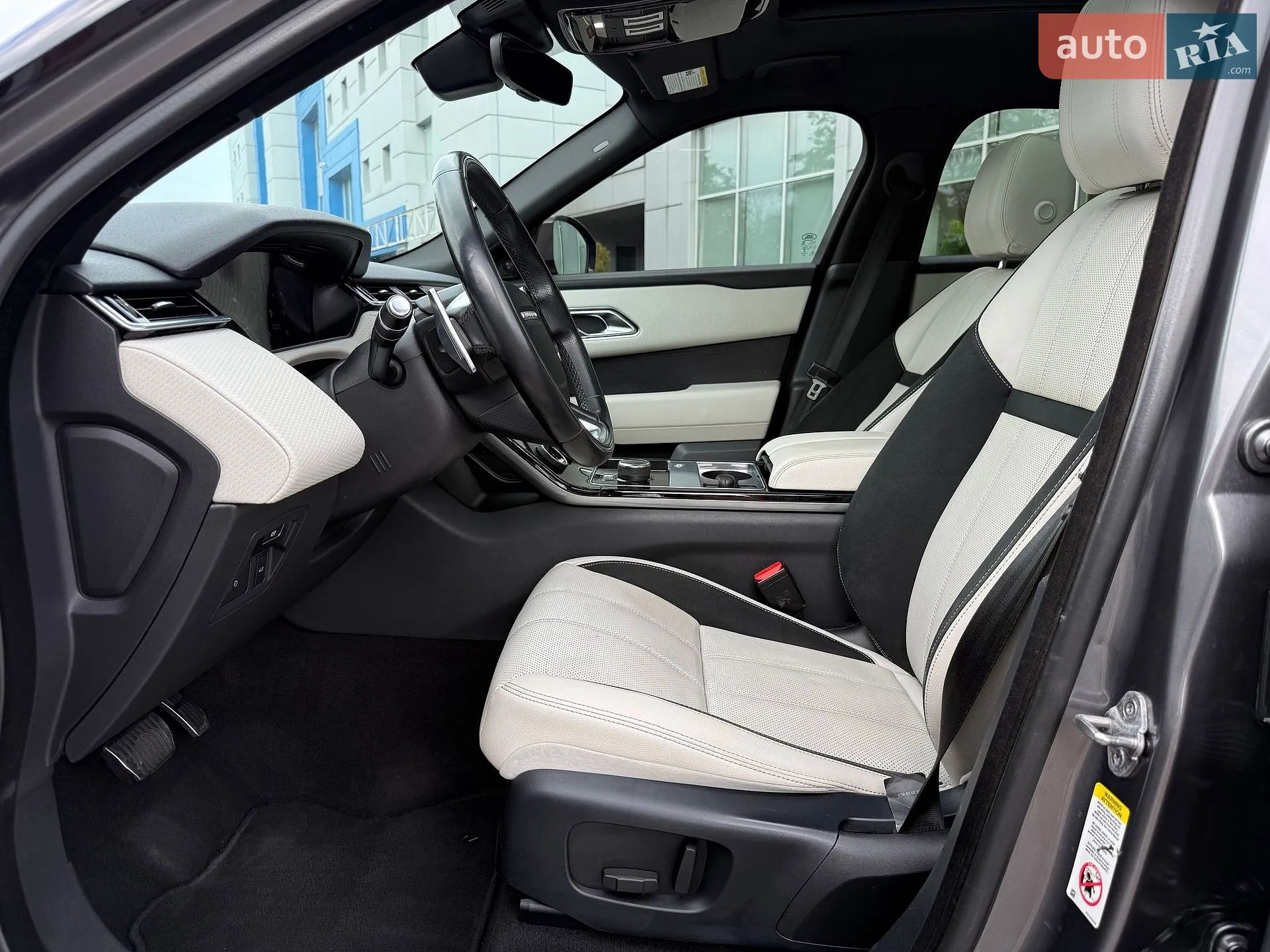 2019 Land Rover Range Rover Velar - мініатюра 15