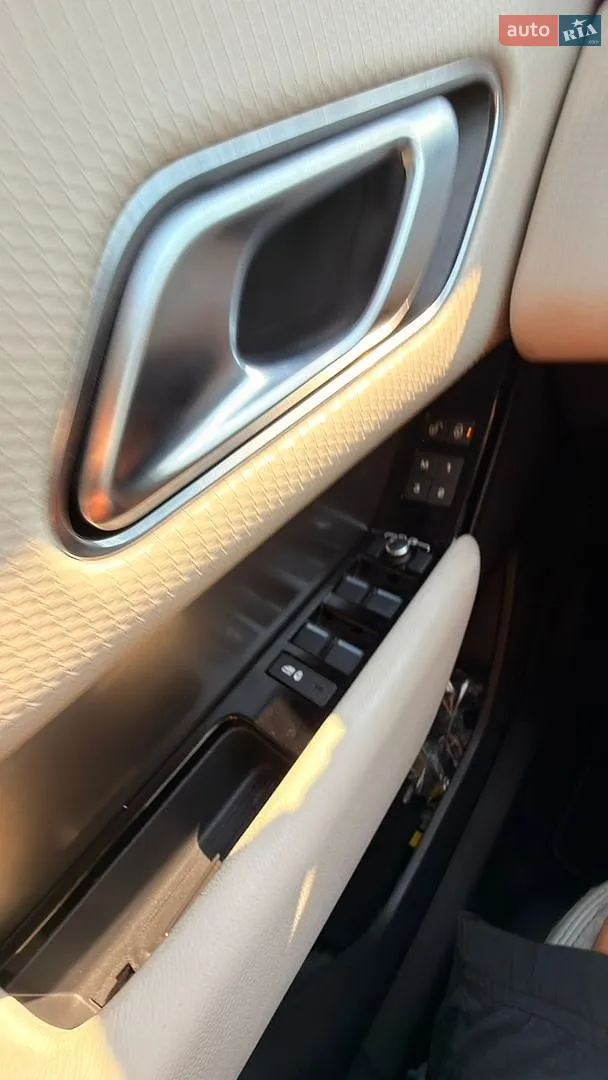 2019 Land Rover Range Rover Velar - мініатюра 28