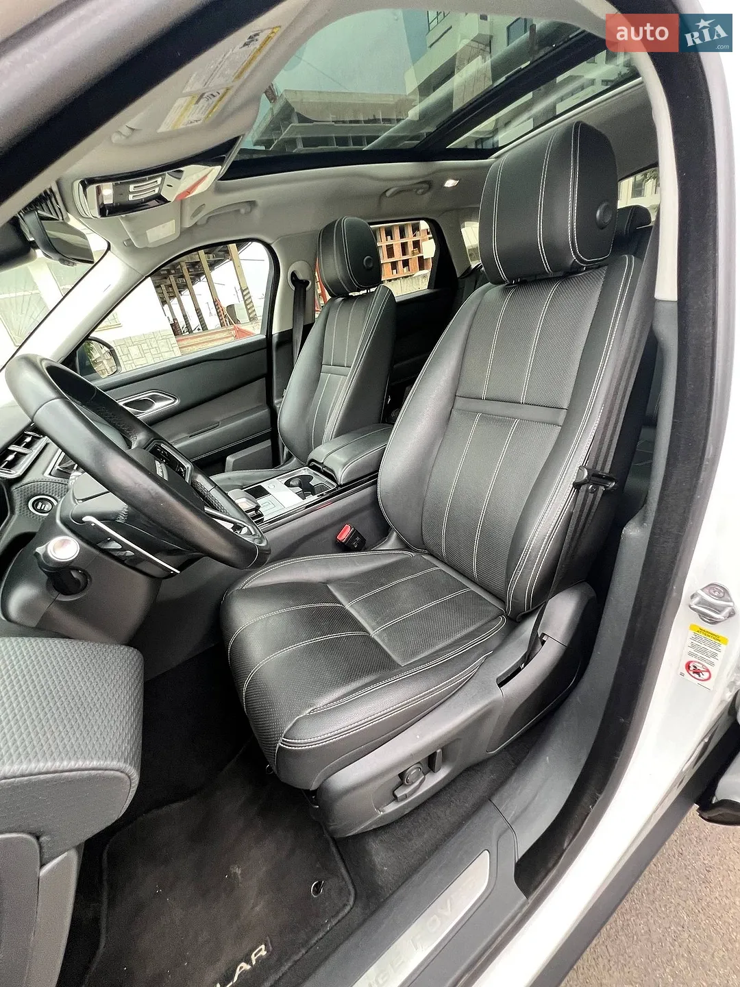 2021 Land Rover Range Rover Velar - мініатюра 12