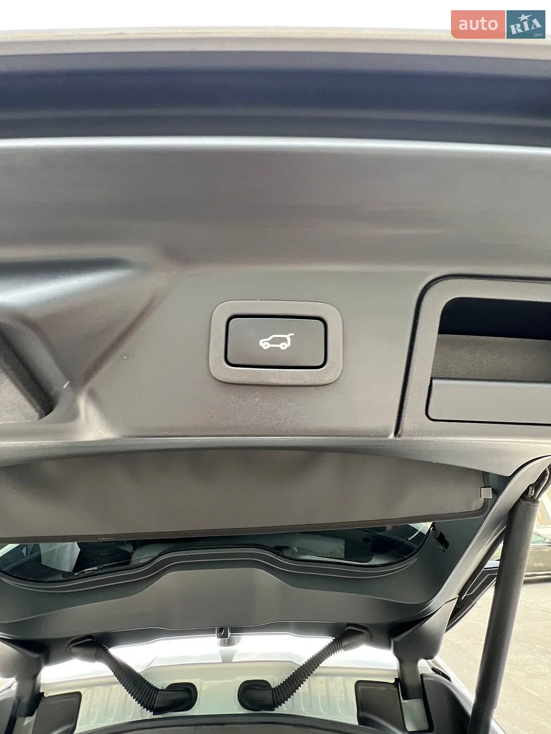 2021 Land Rover Range Rover Velar - мініатюра 21