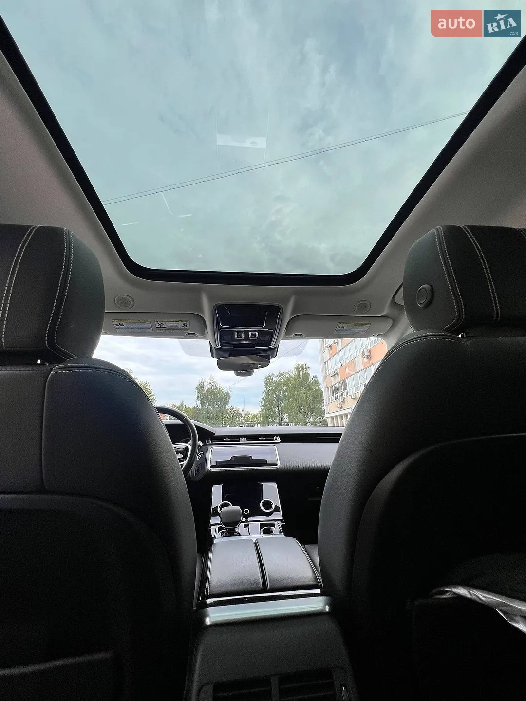 2021 Land Rover Range Rover Velar - мініатюра 14